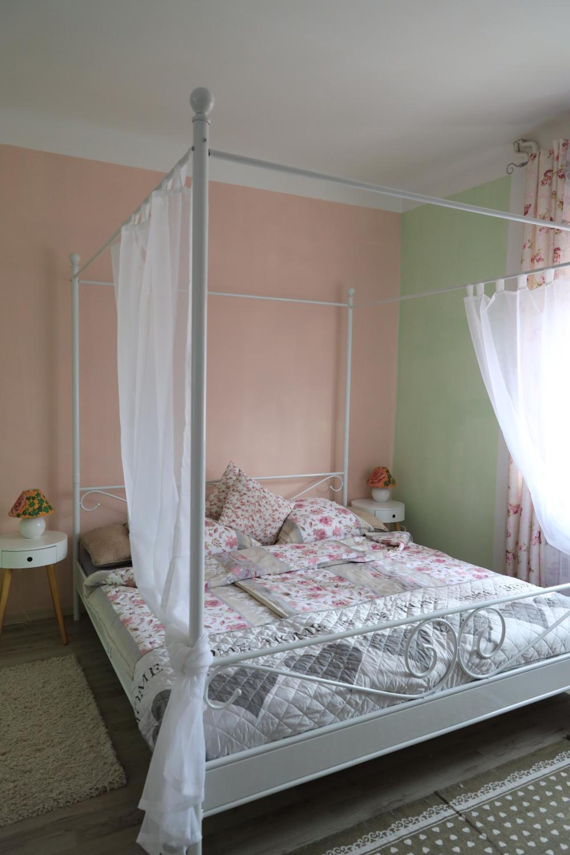 Apartment - Photo 1