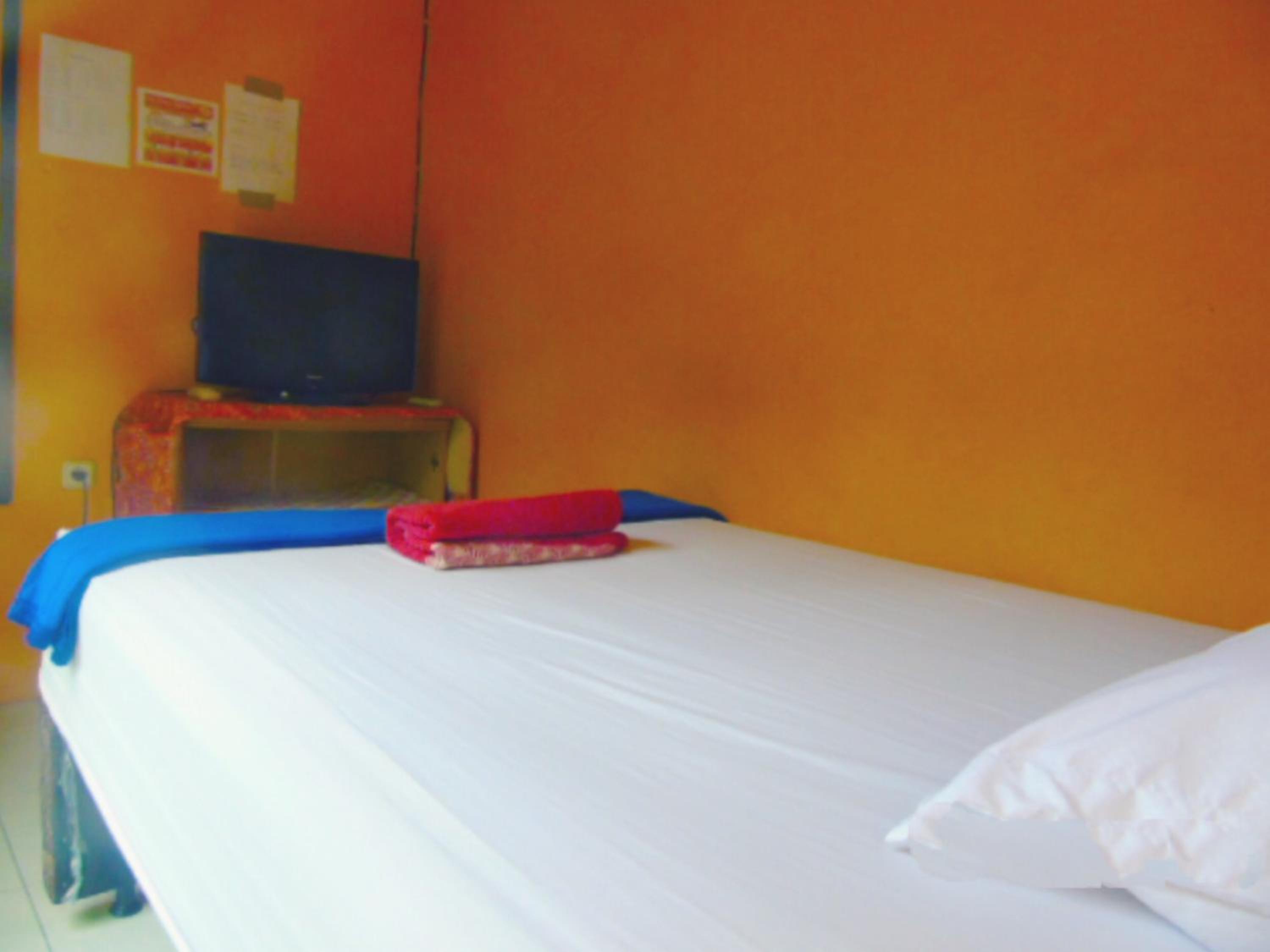 Budget Double Room photo 2