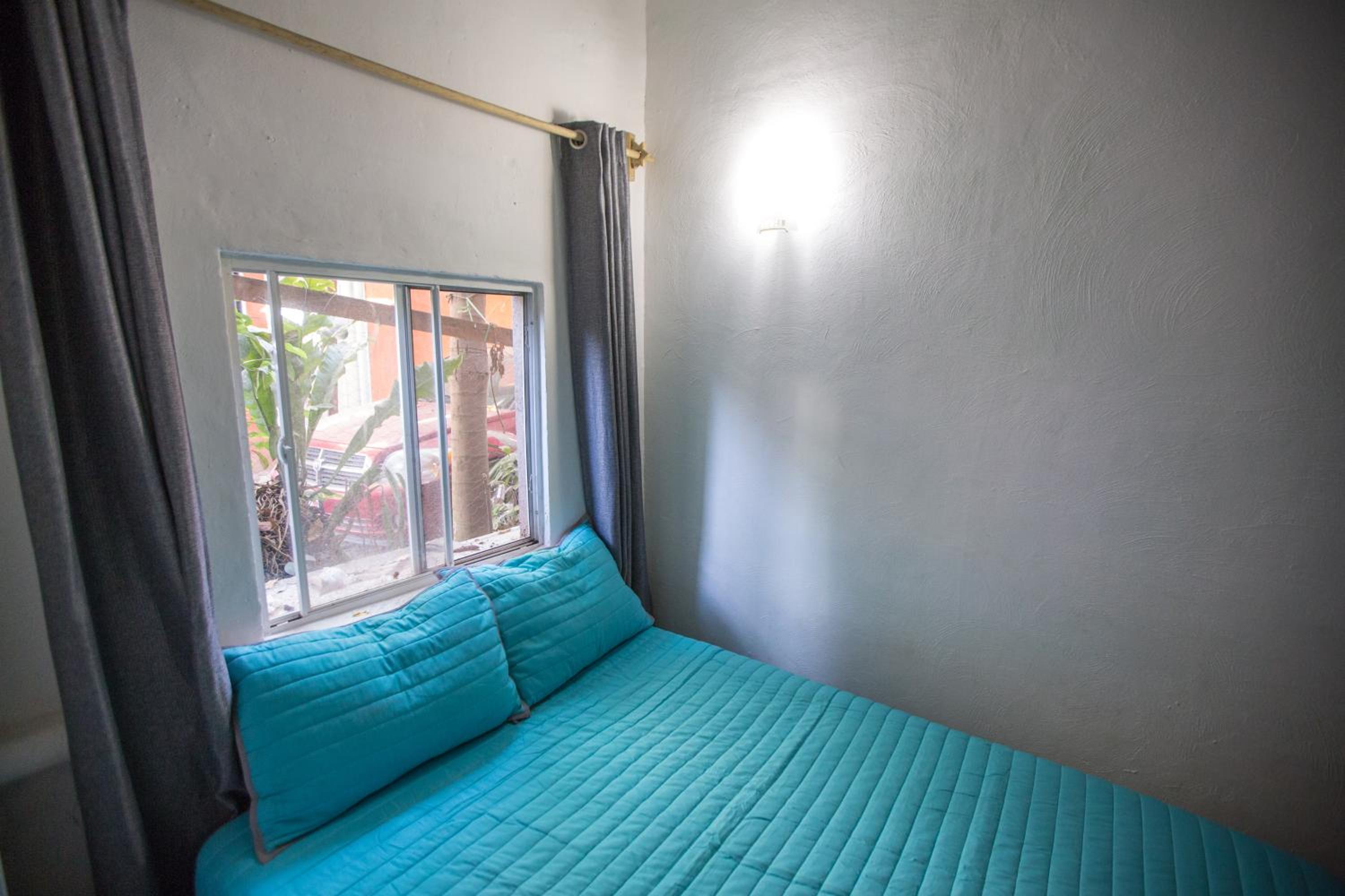 Double Room - Photo 12