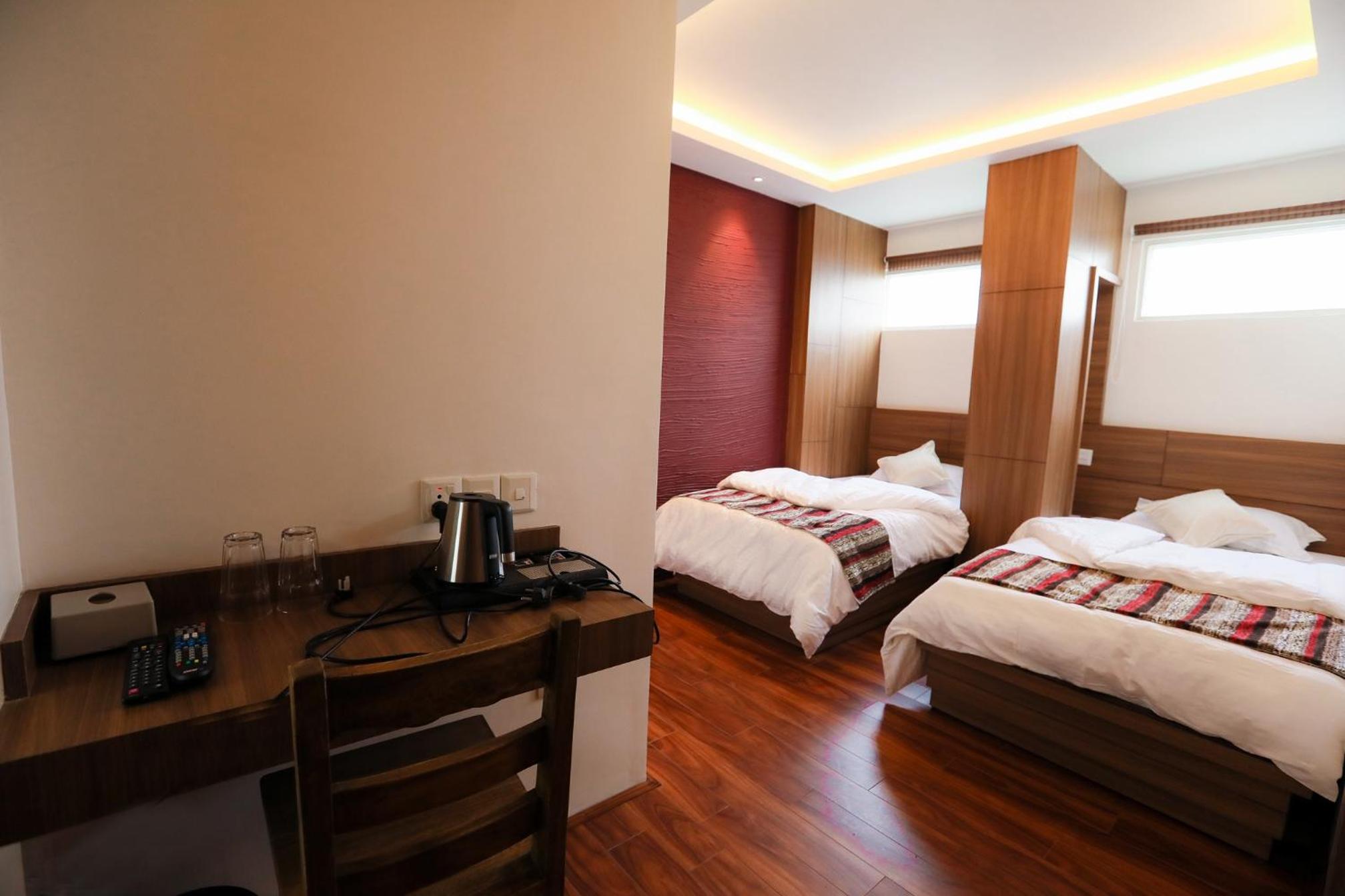 Deluxe Double or Twin Room photo 2