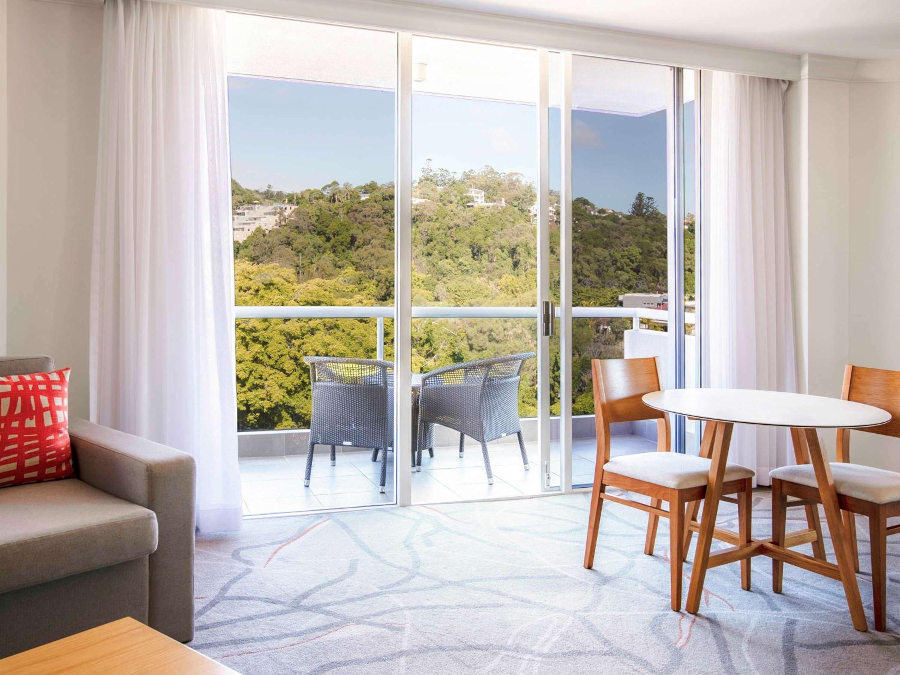 Superior Double Room With Two Double Beds And View - Photo 2