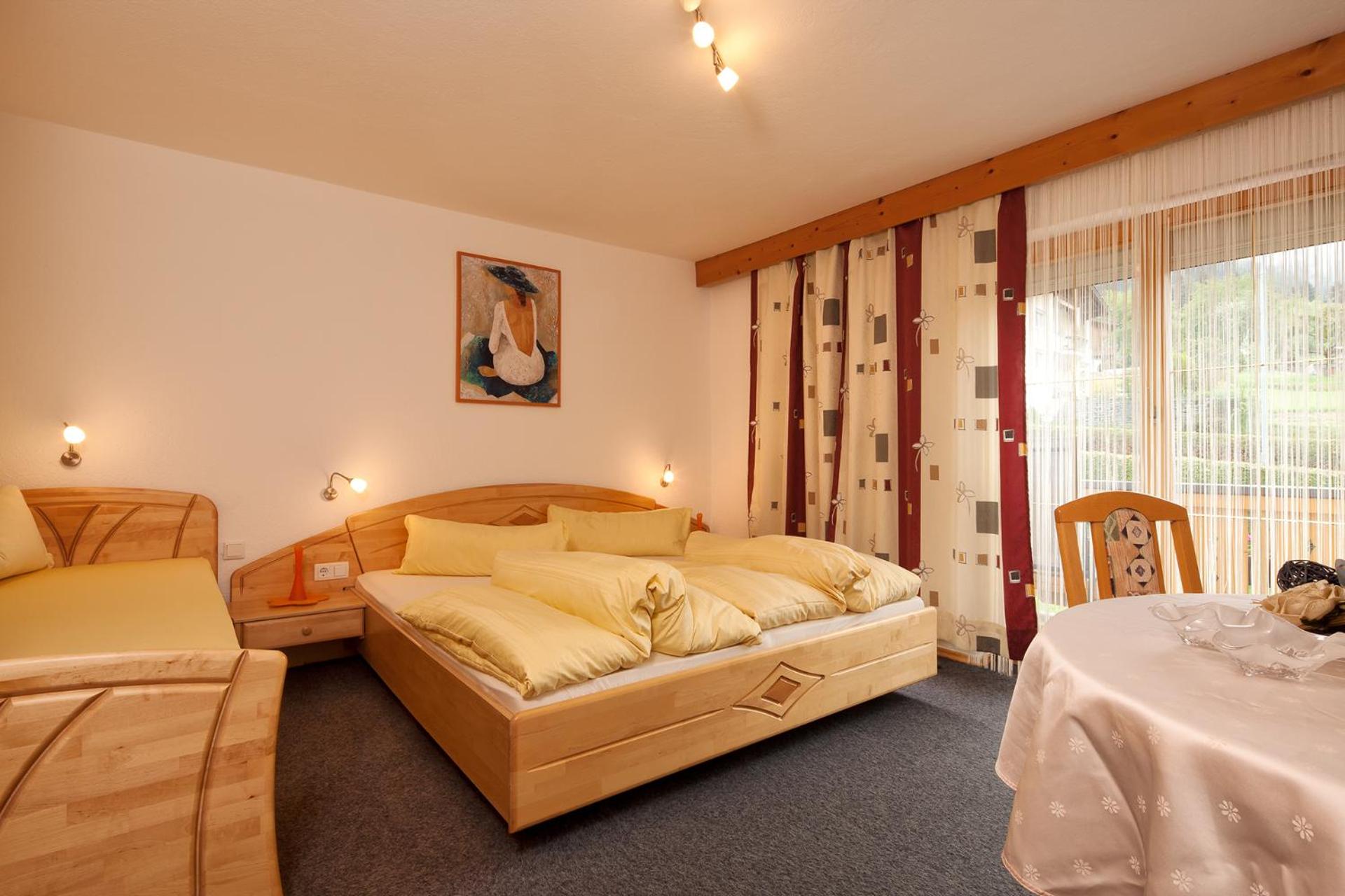 One-Bedroom Apartment with Balcony photo 1