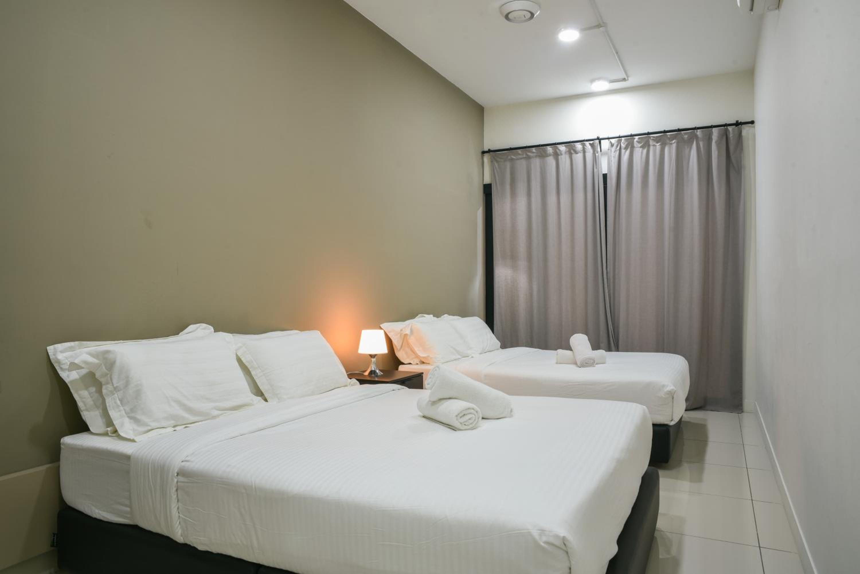 One-Bedroom Apartment - Photo 1