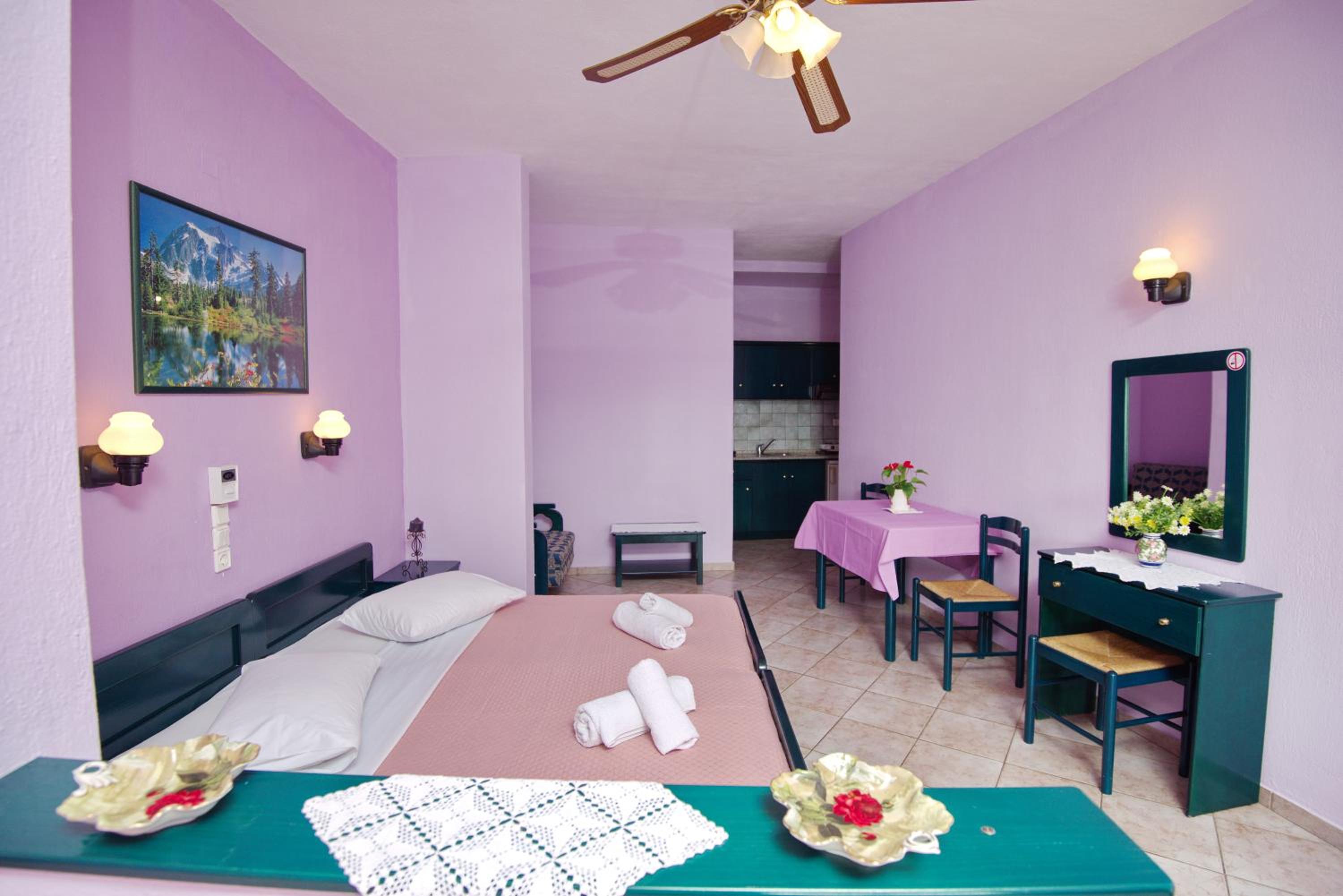 Studio (4 Adults) with Sea View photo 1