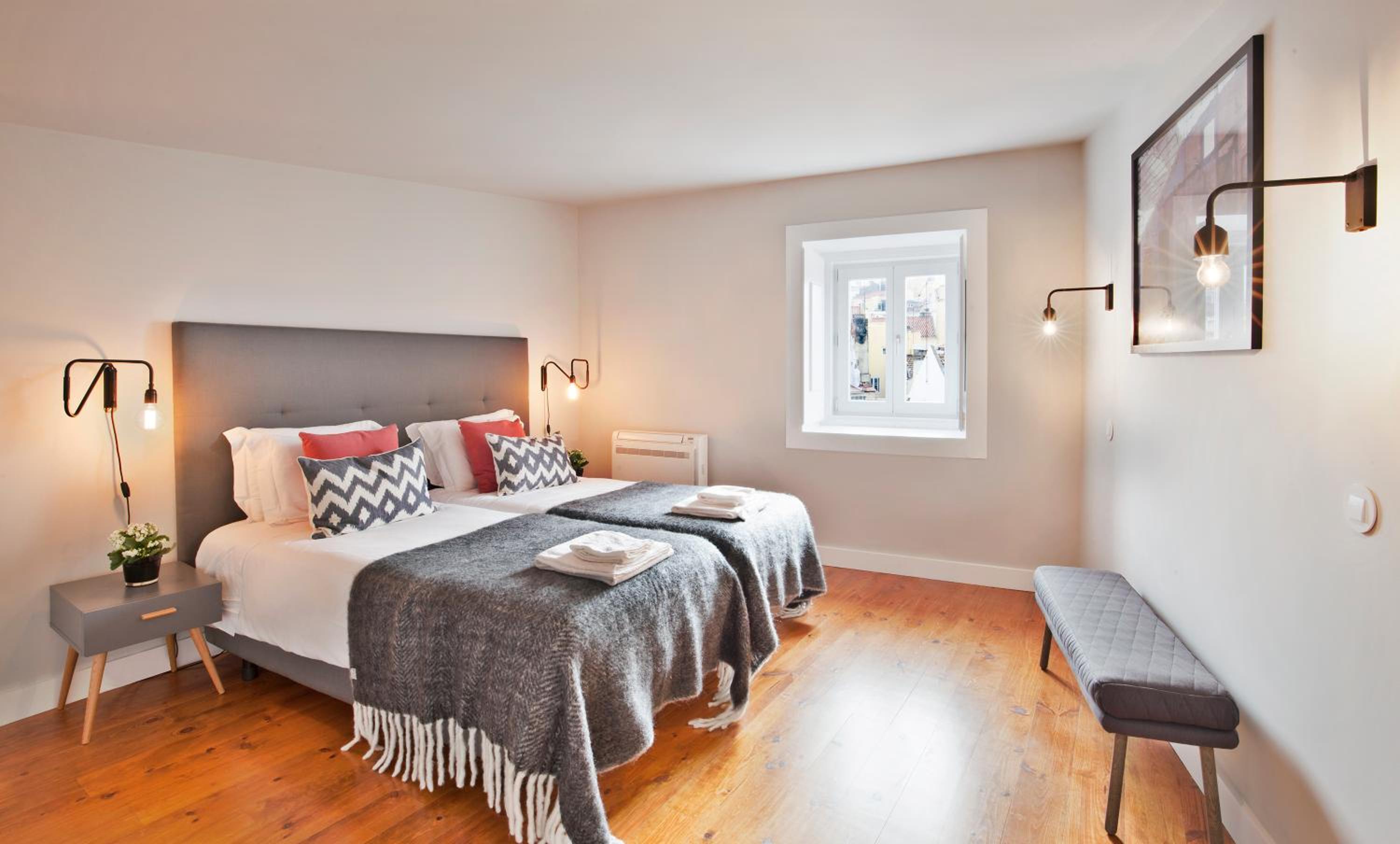 Deluxe Two-Bedroom Apartment