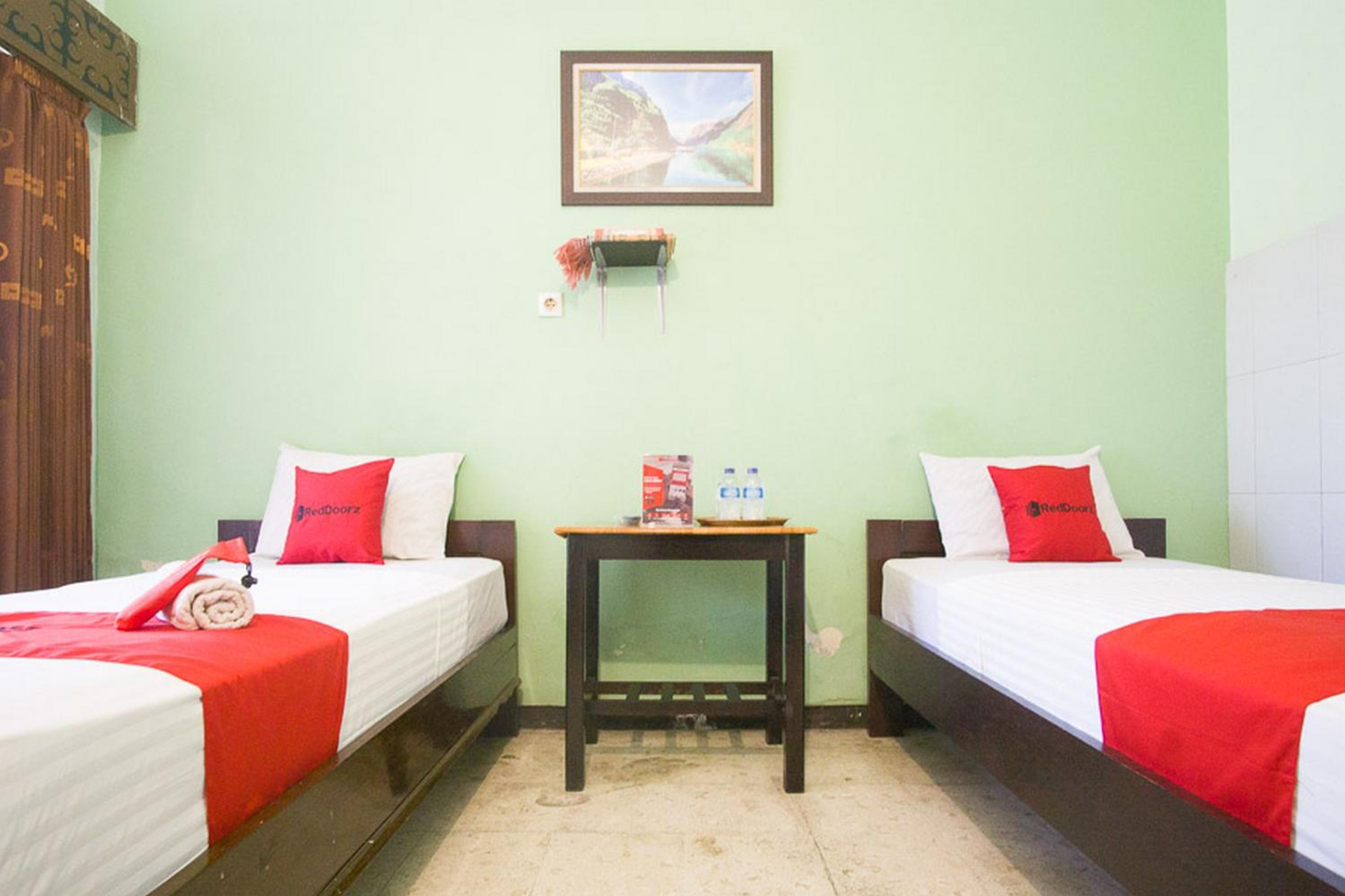 Twin Room - Photo 3