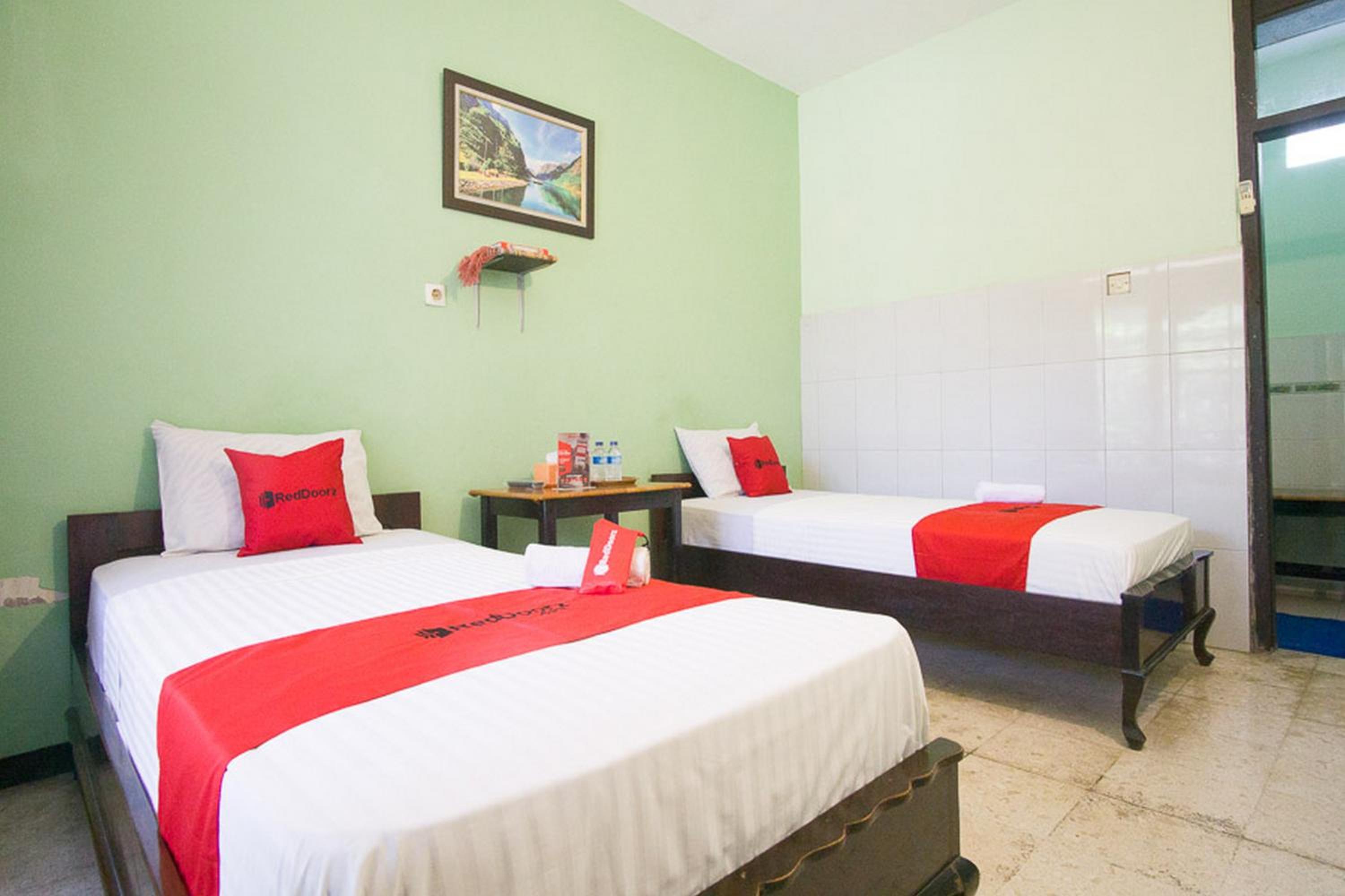 Twin Room - Photo 1