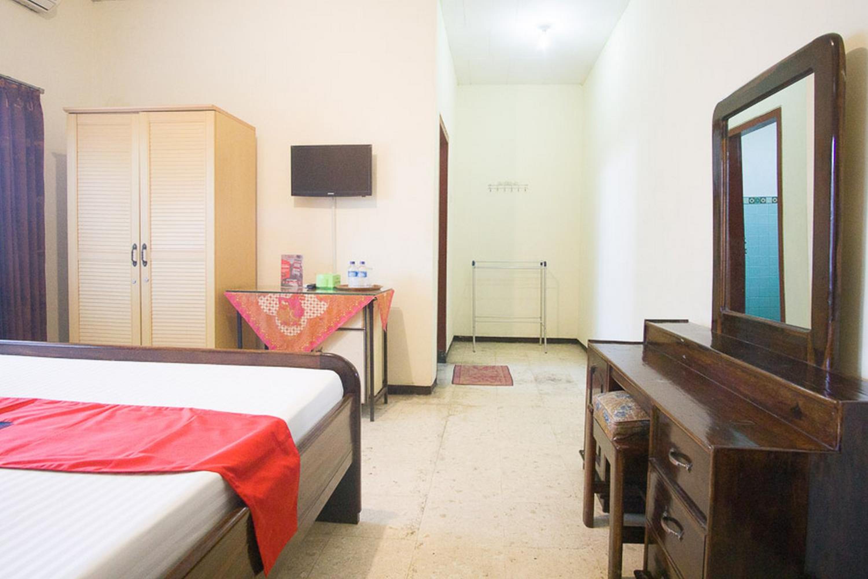 Double Room - Photo 9