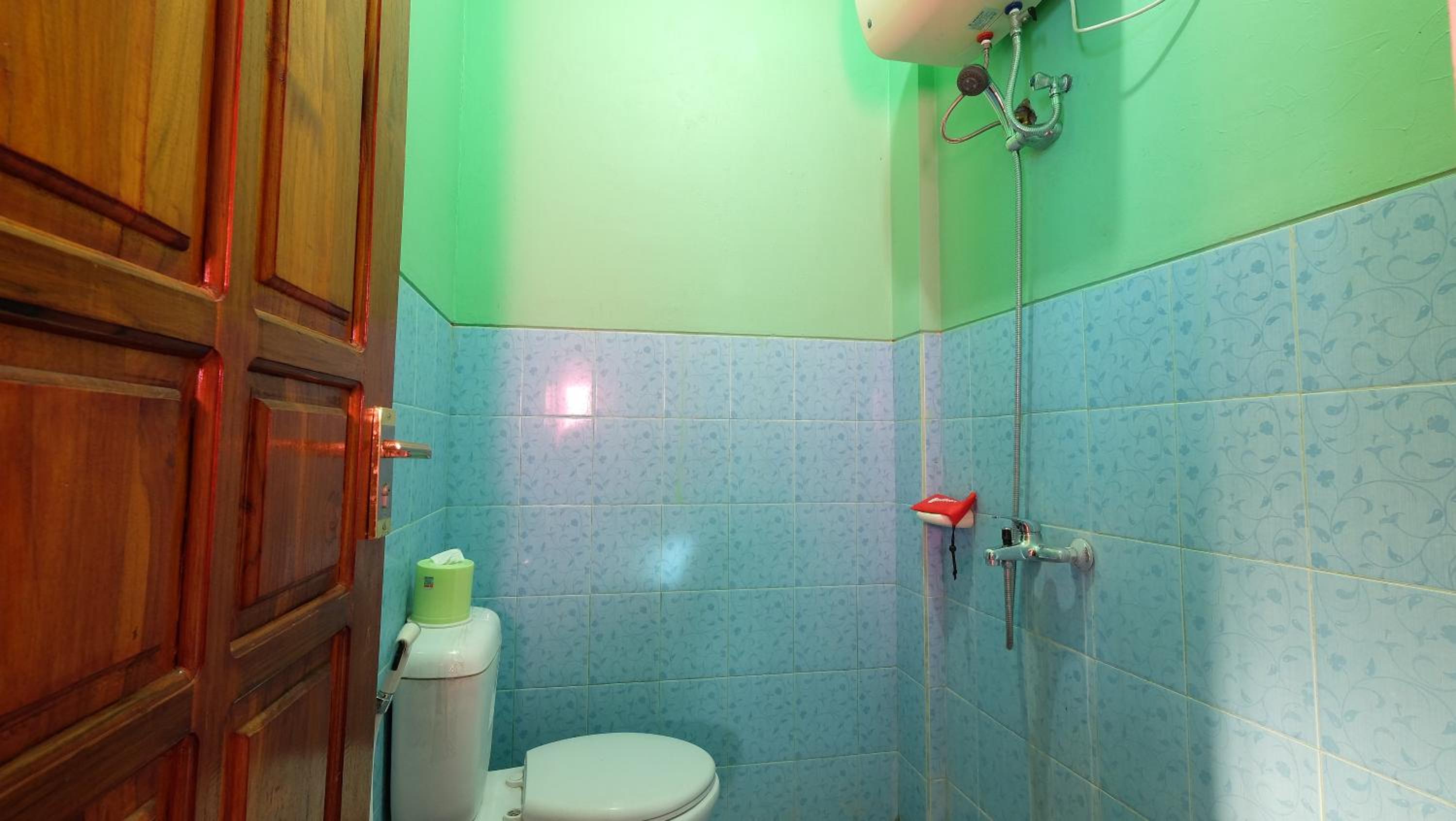 Twin Room - Photo 5