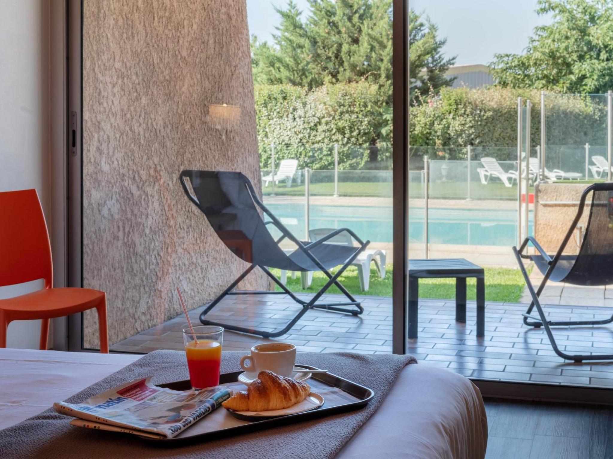 Superior Double Room - Pool Side - Photo 2