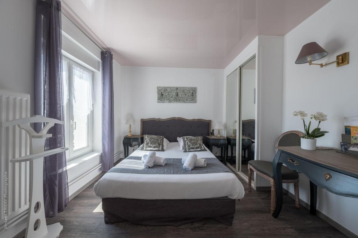 Triple Room with Terrace photo 2
