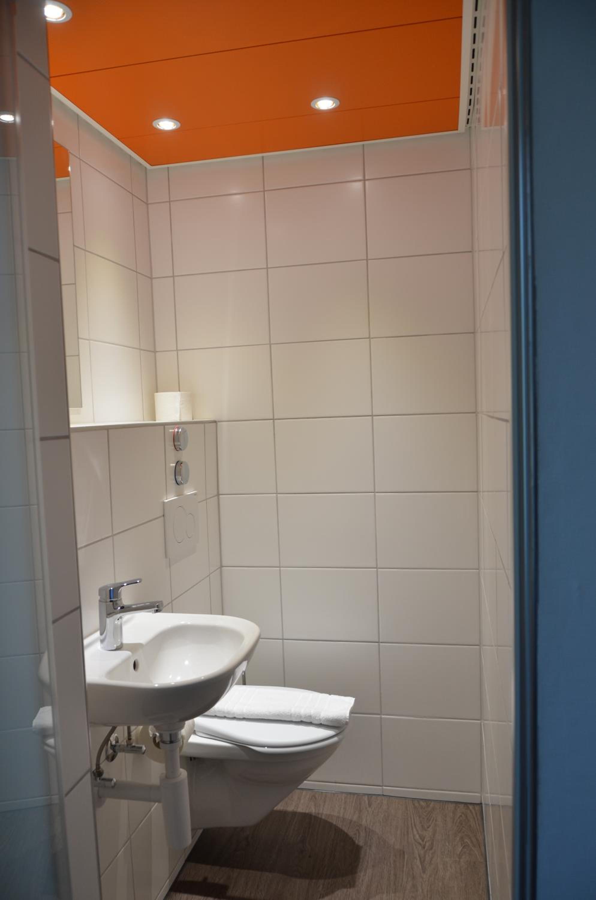 Double Room - Photo 5