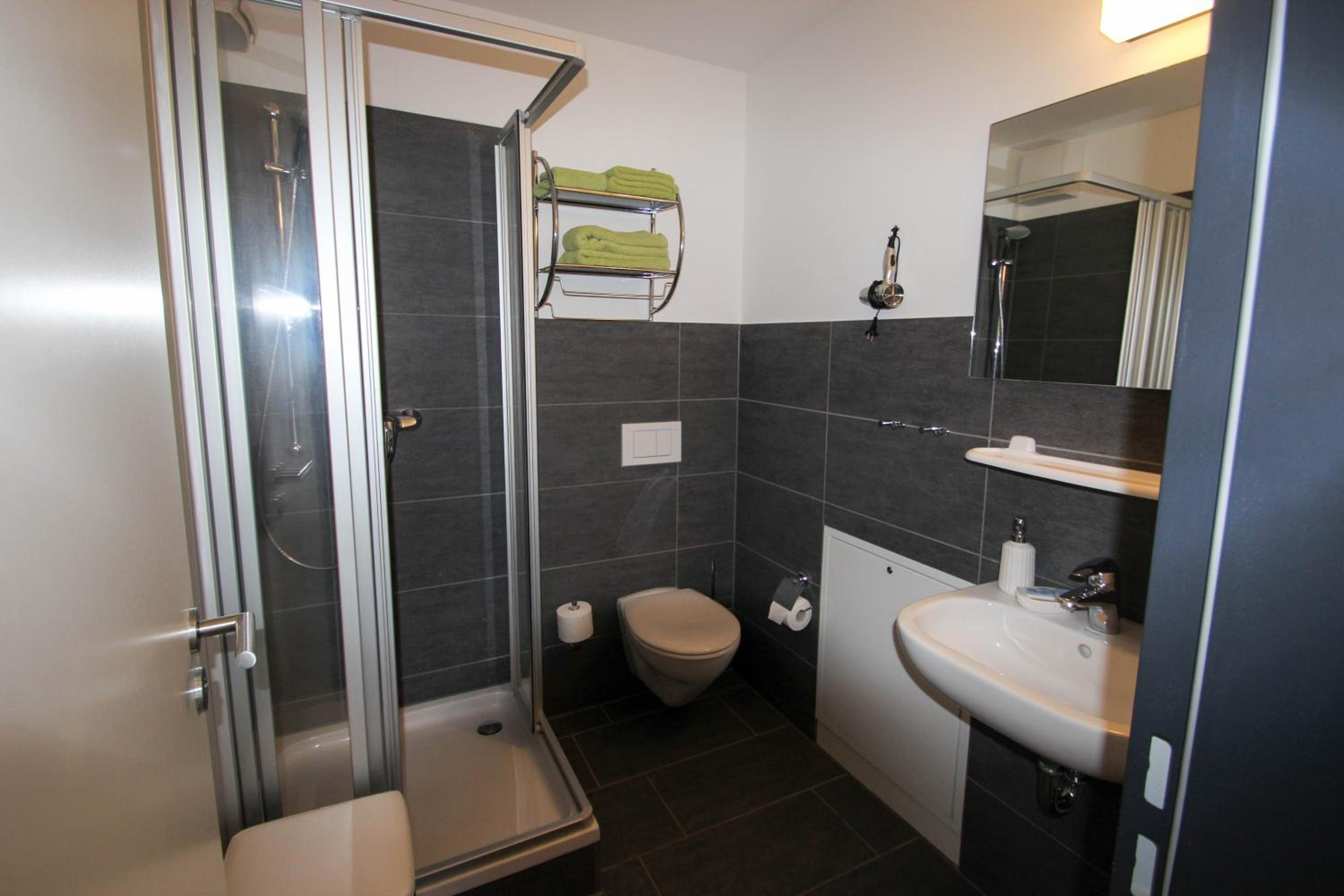 Deluxe Double or Twin Room - Photo 3