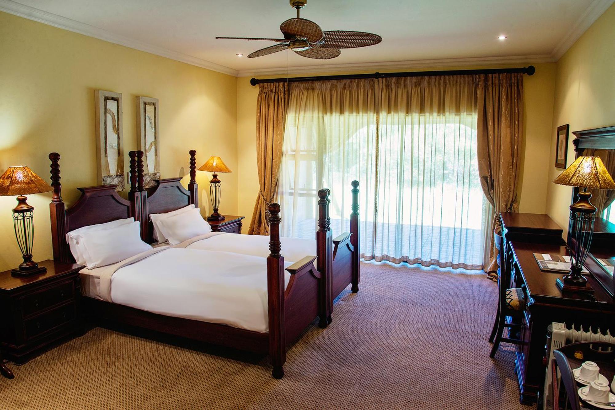River Lodge Deluxe Room with Twin Beds - Photo 1