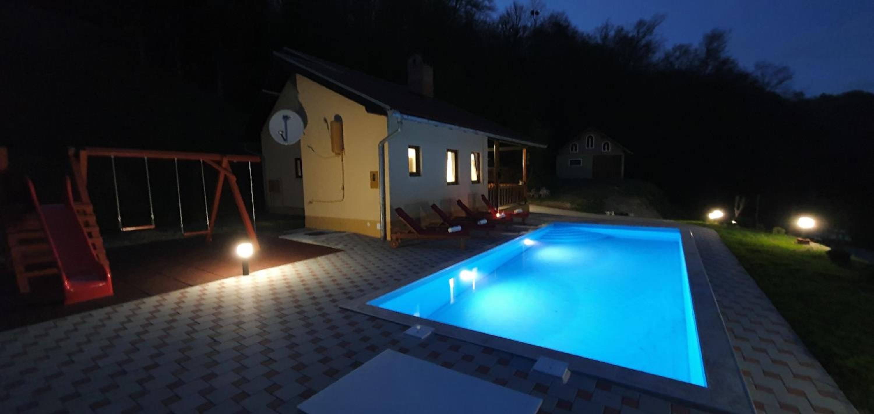 Villa with Private Pool photo 3