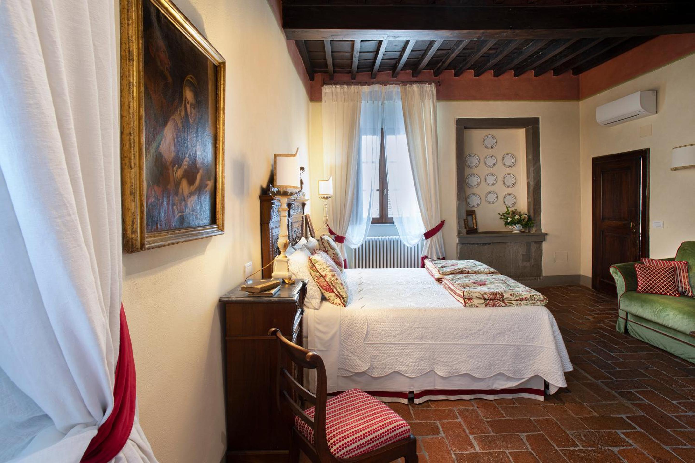 King Room with Spa Bath photo 2
