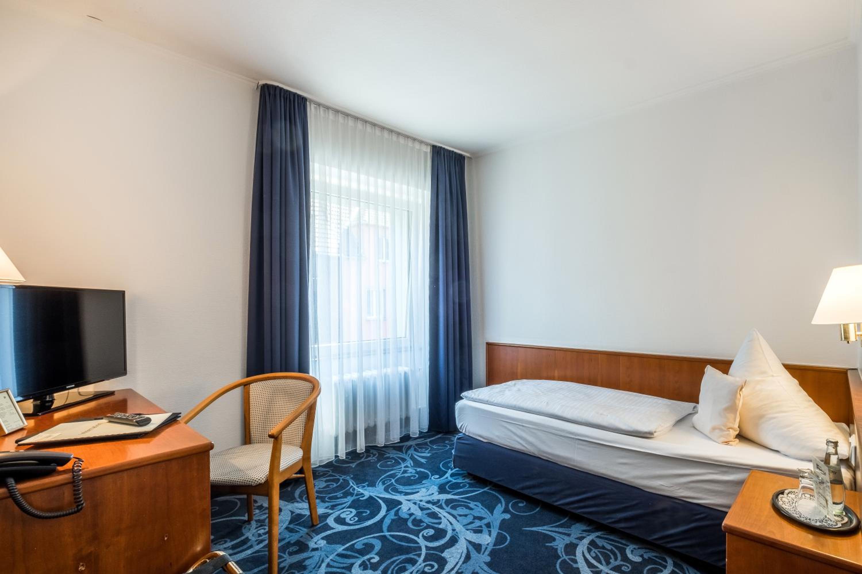 Single Room photo 3