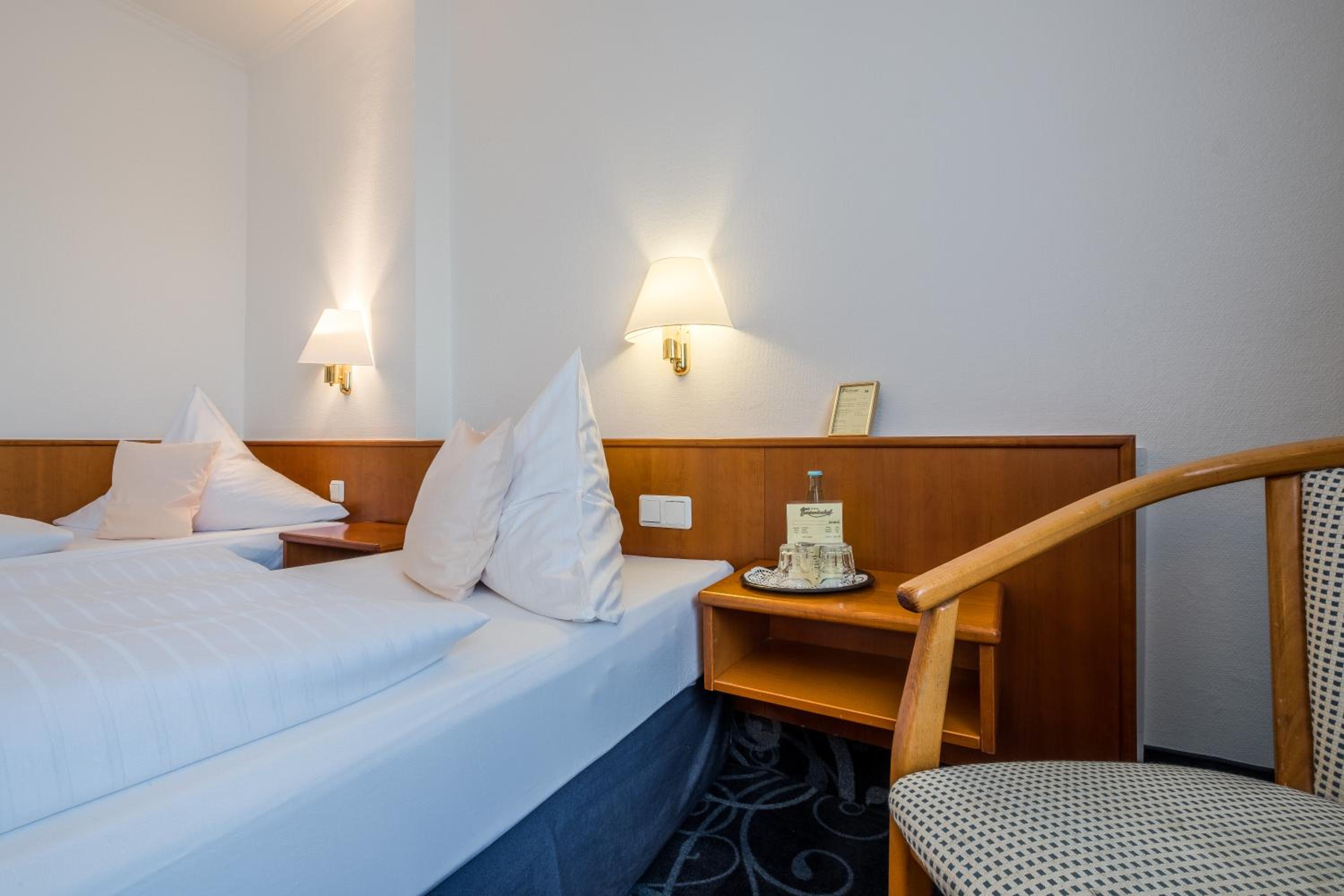 Double Room - Photo 5