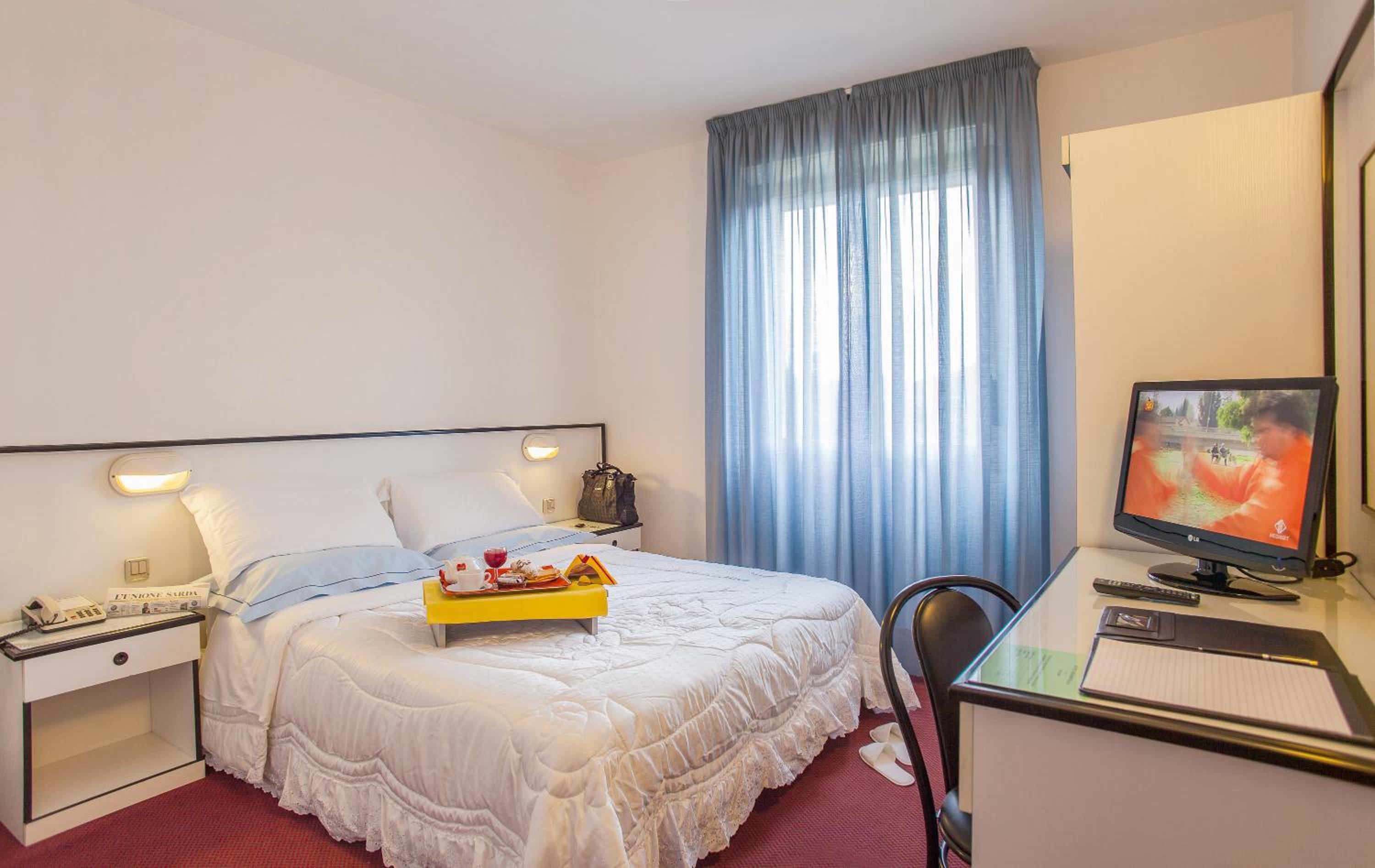 Double Room - Photo 2