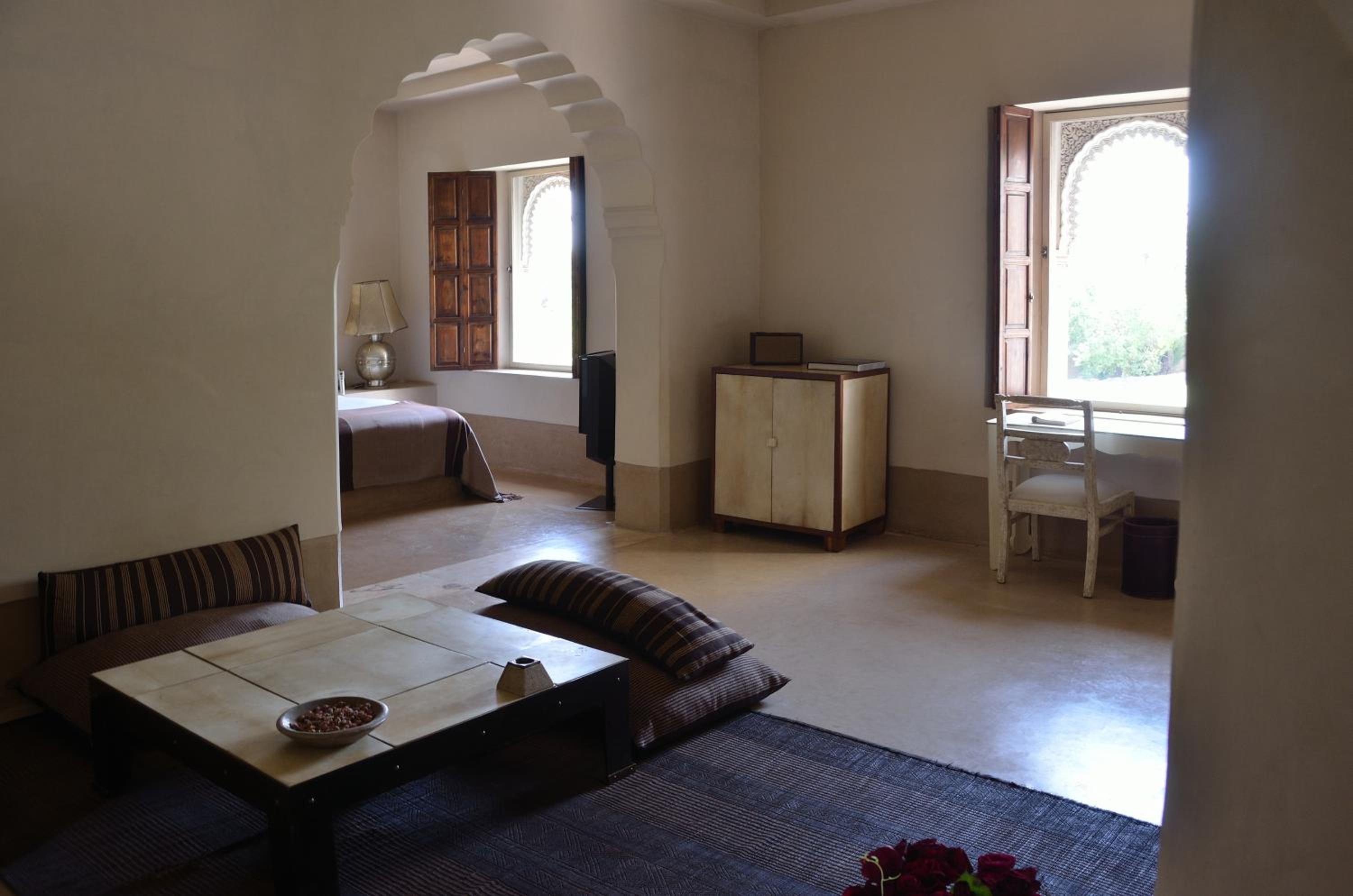 Apartment with Private Pool  - Photo 9