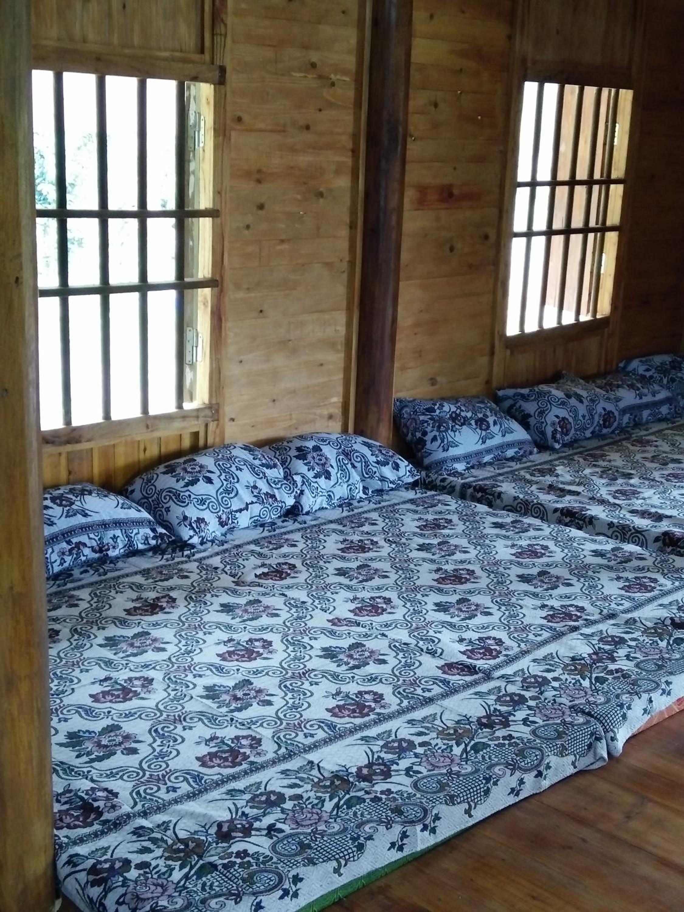 Family Room with Mountain View photo 1