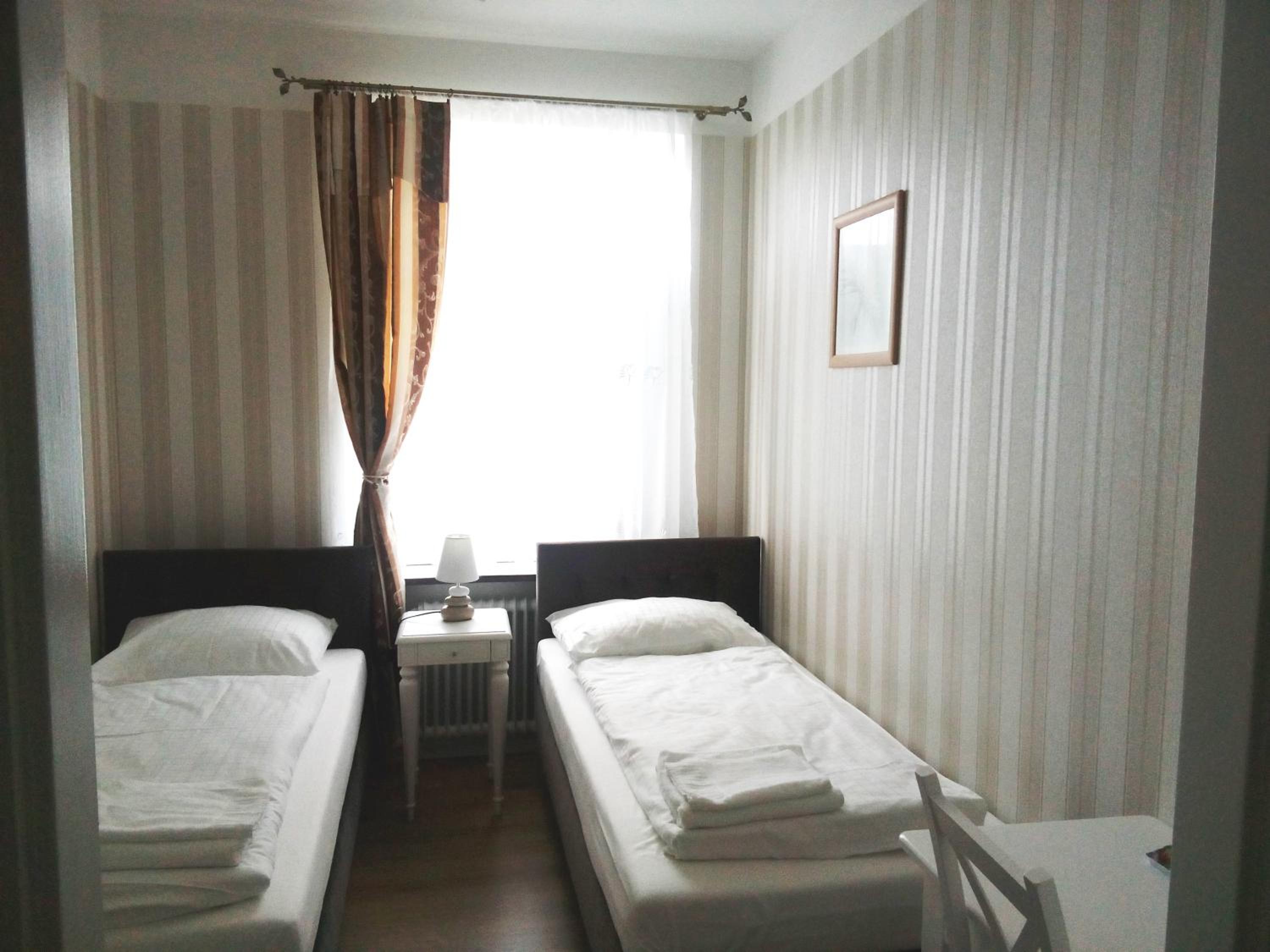 Double or Twin Room with Shared Bathroom photo 2