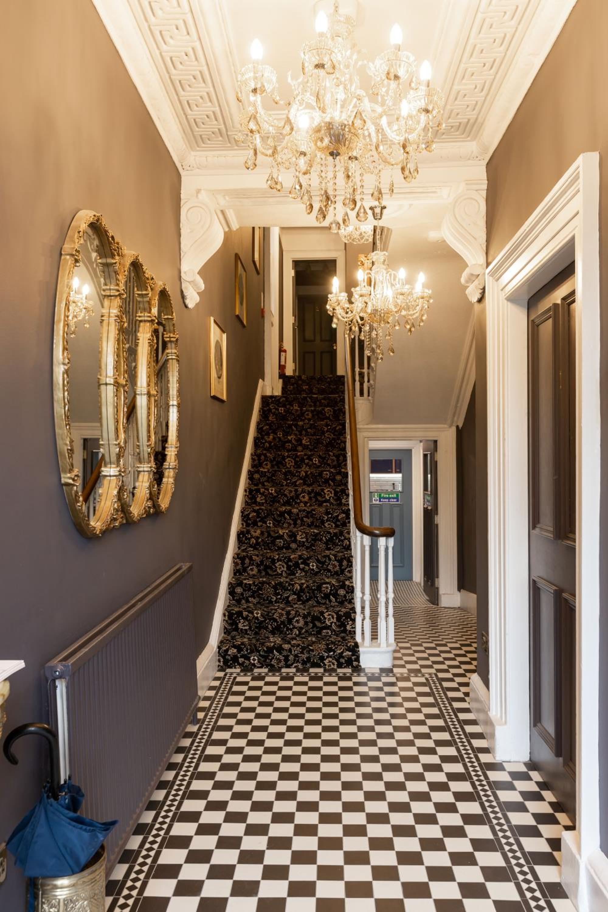 Superior King Room photo 3