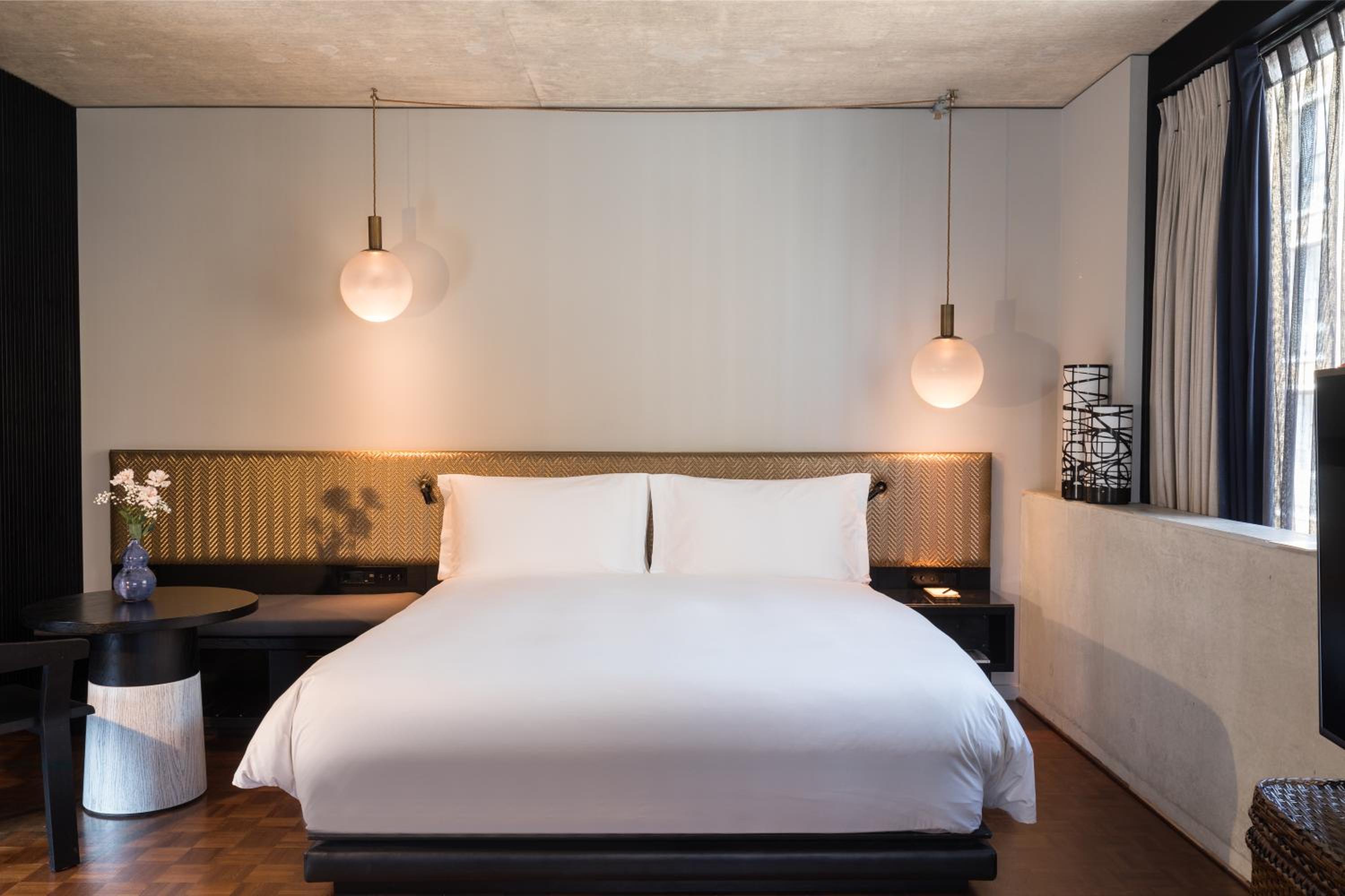 East End Balcony Suite