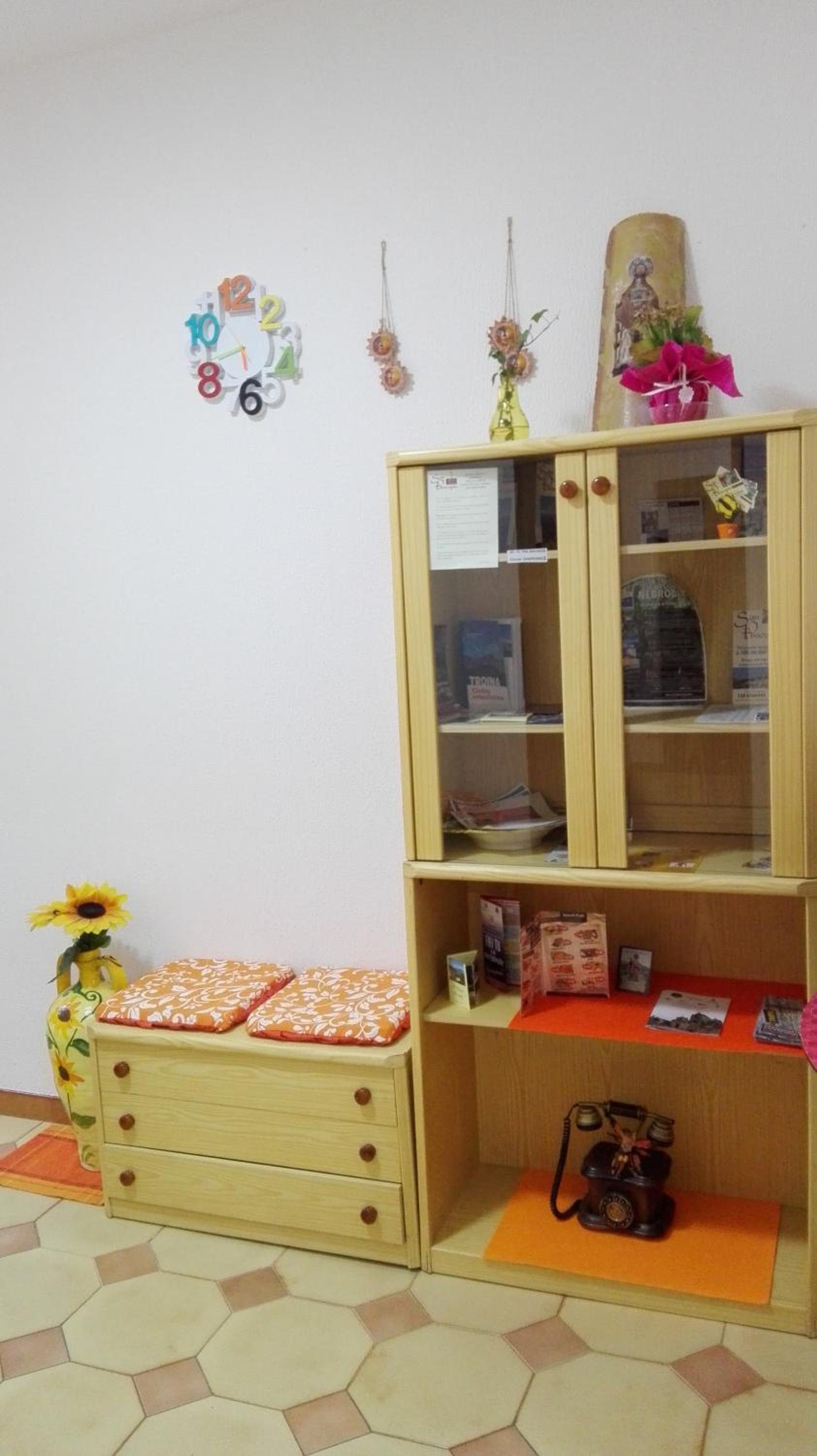 Single Room photo 3