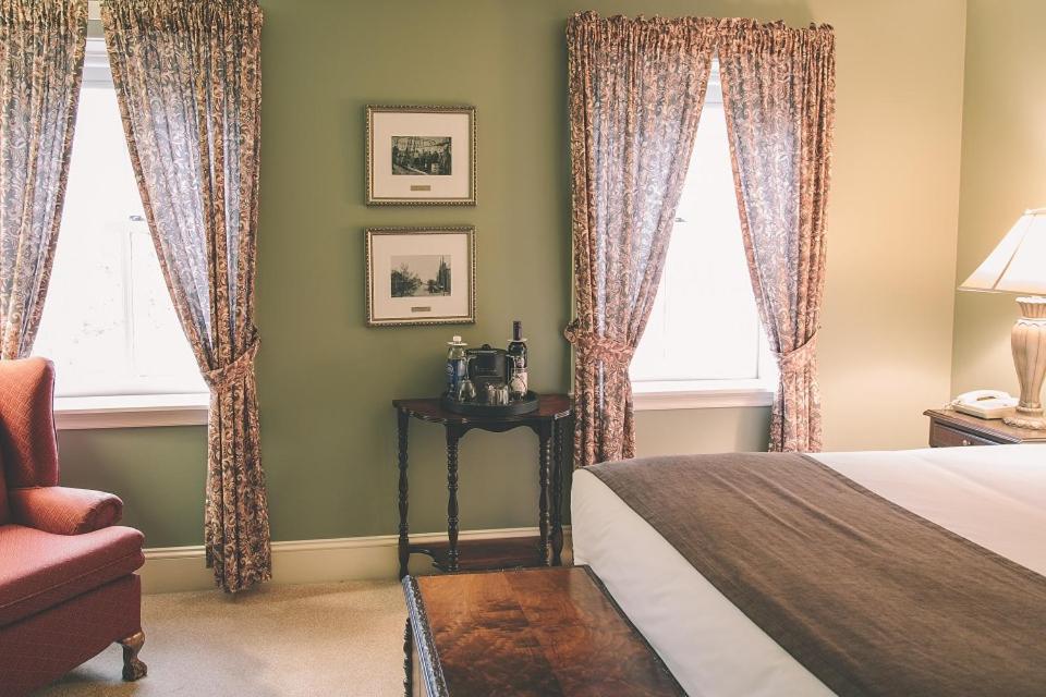 Queen Room - Non-Smoking - Photo 4