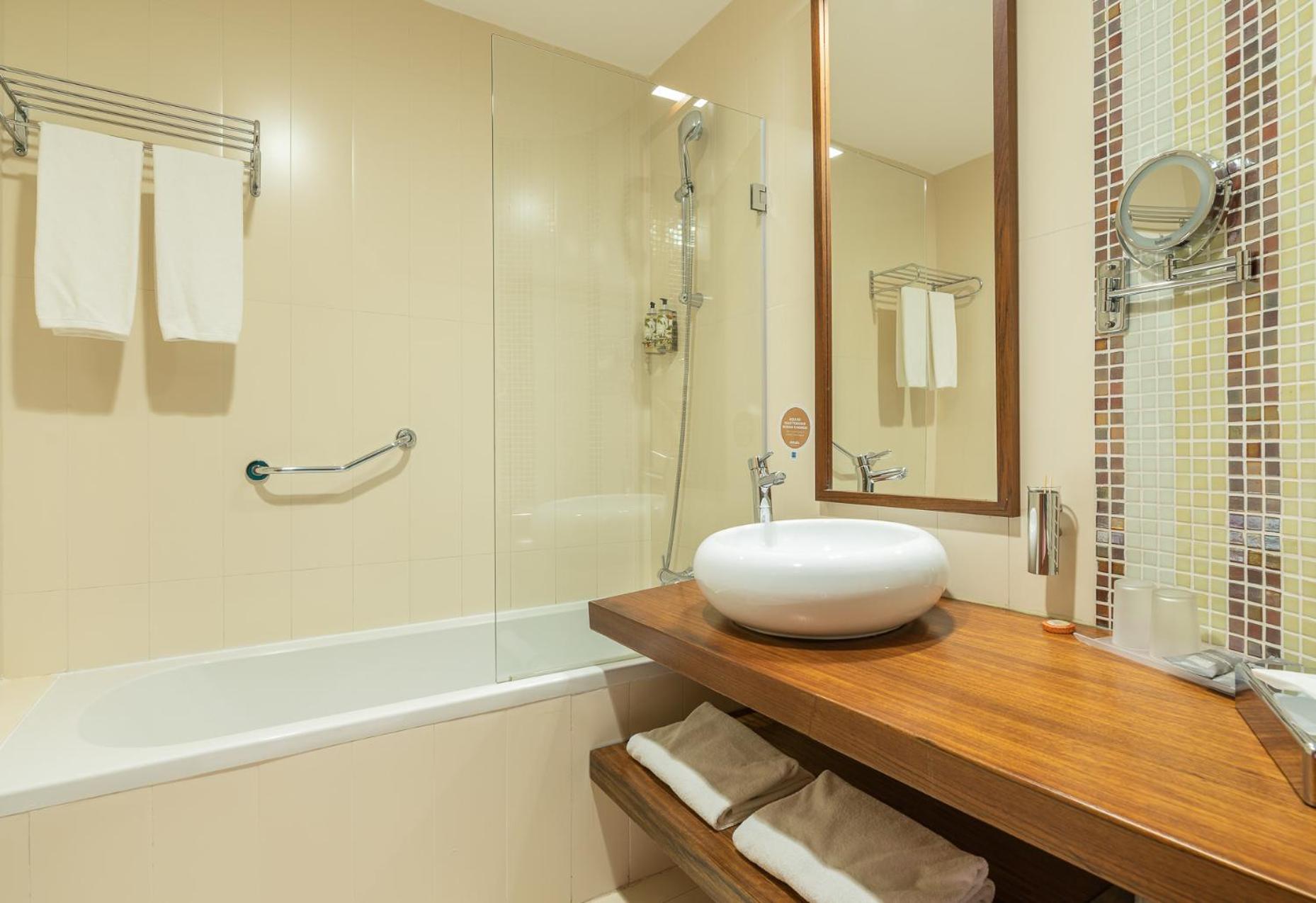 Superior Double or Twin Room - Photo 4