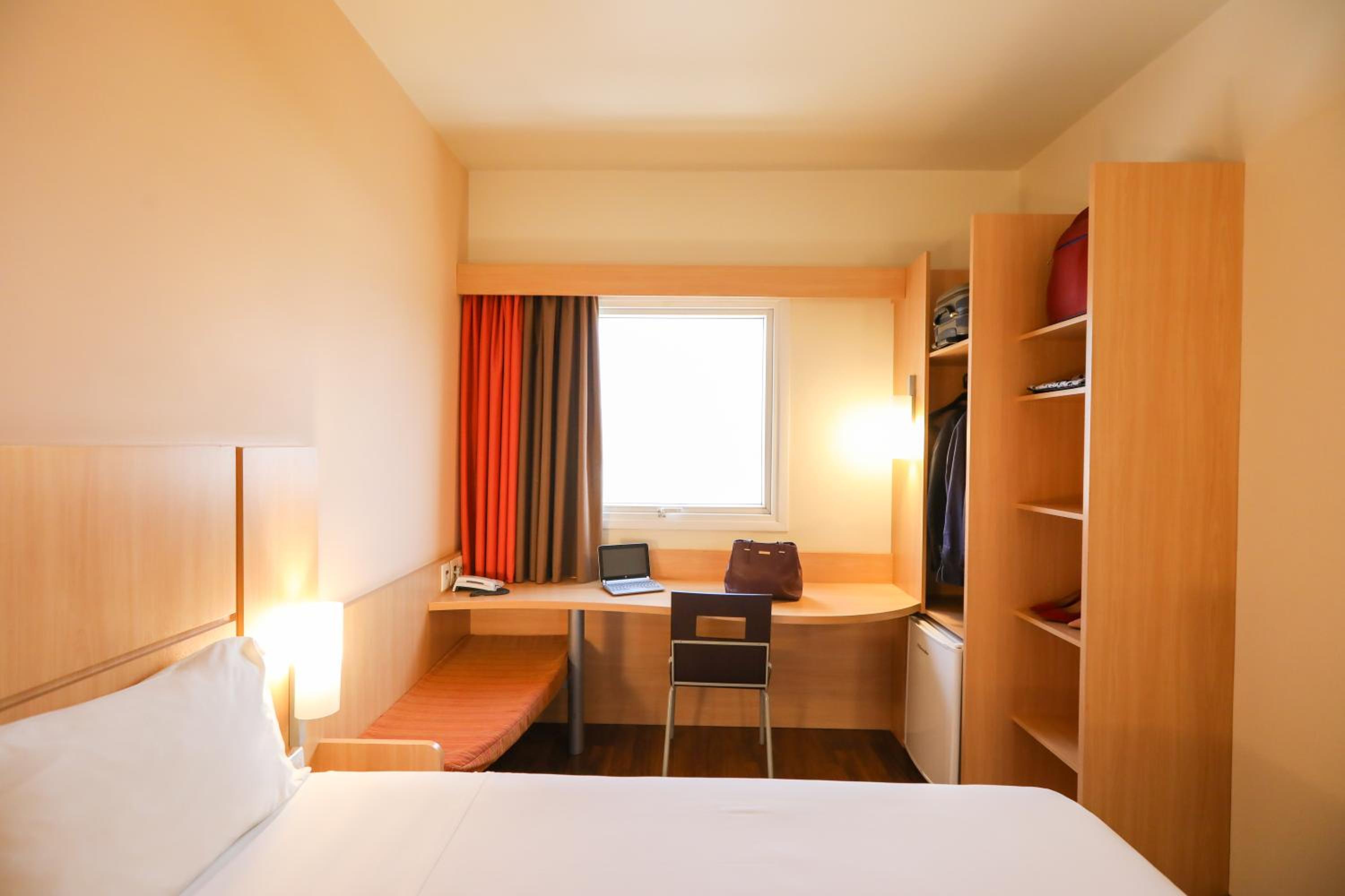 Standard Double Room photo 3