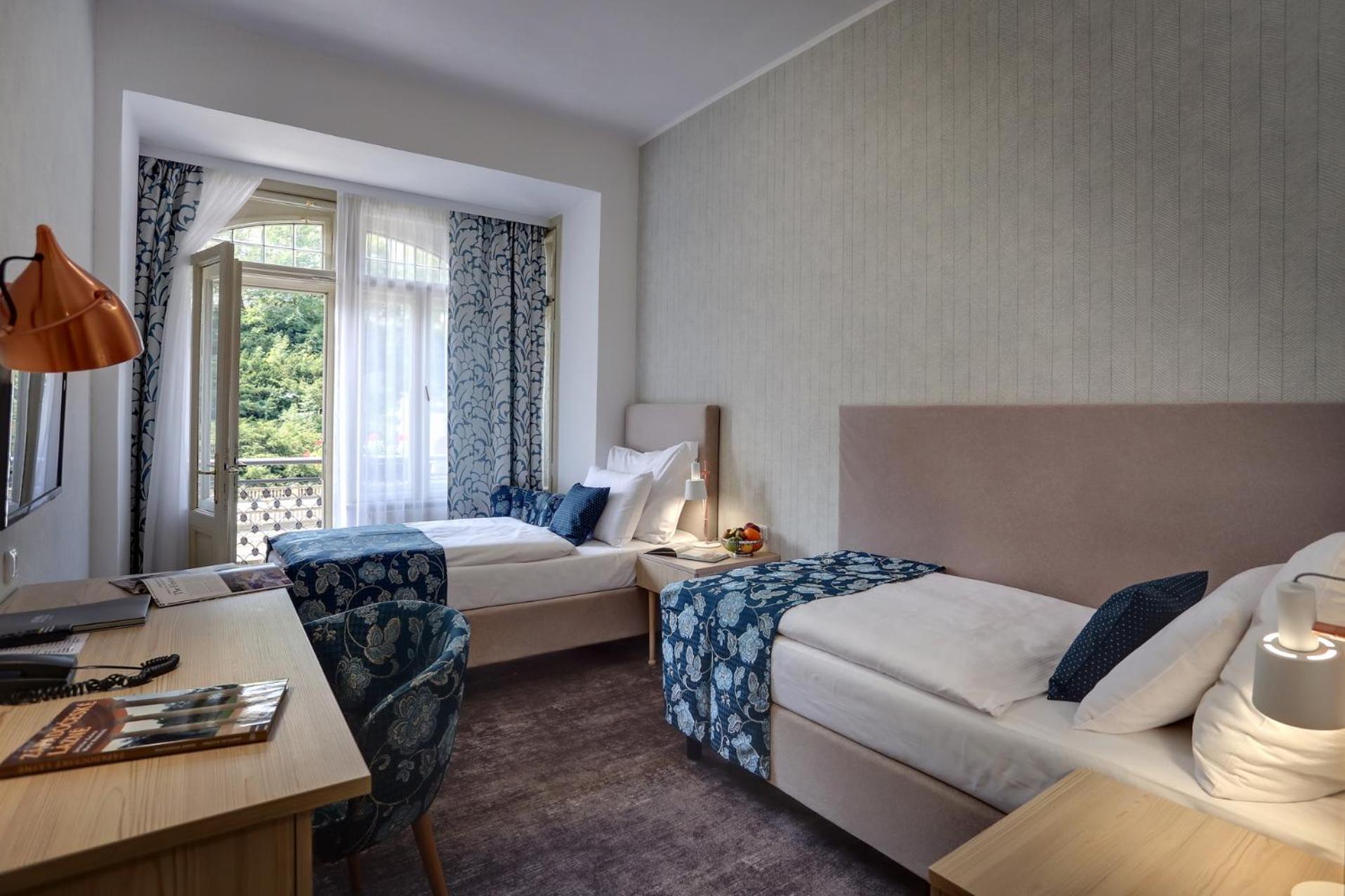 Comfort Double or Twin Room with View photo 3