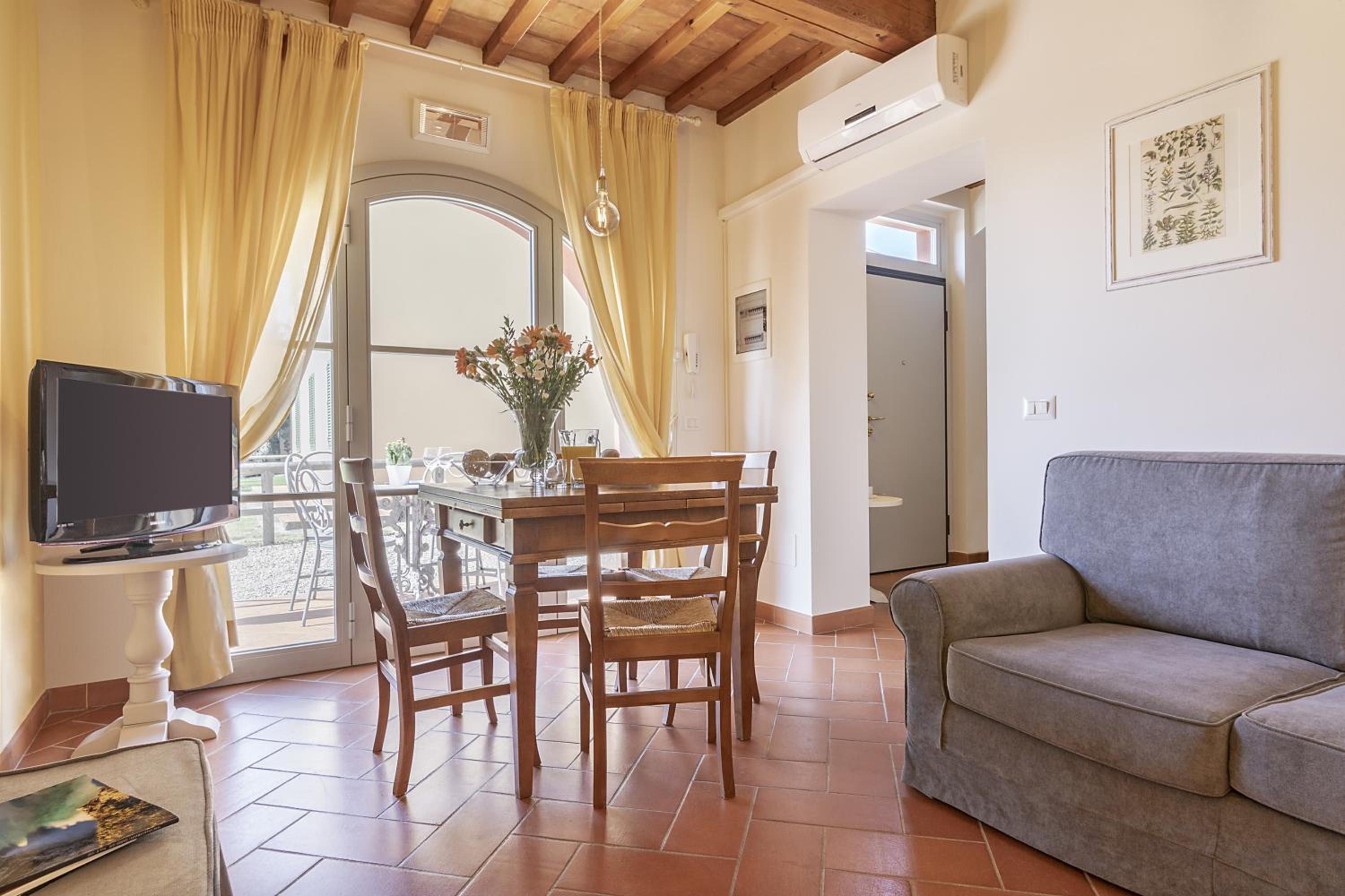 Two-Bedroom Apartment (4 Adults) photo 2