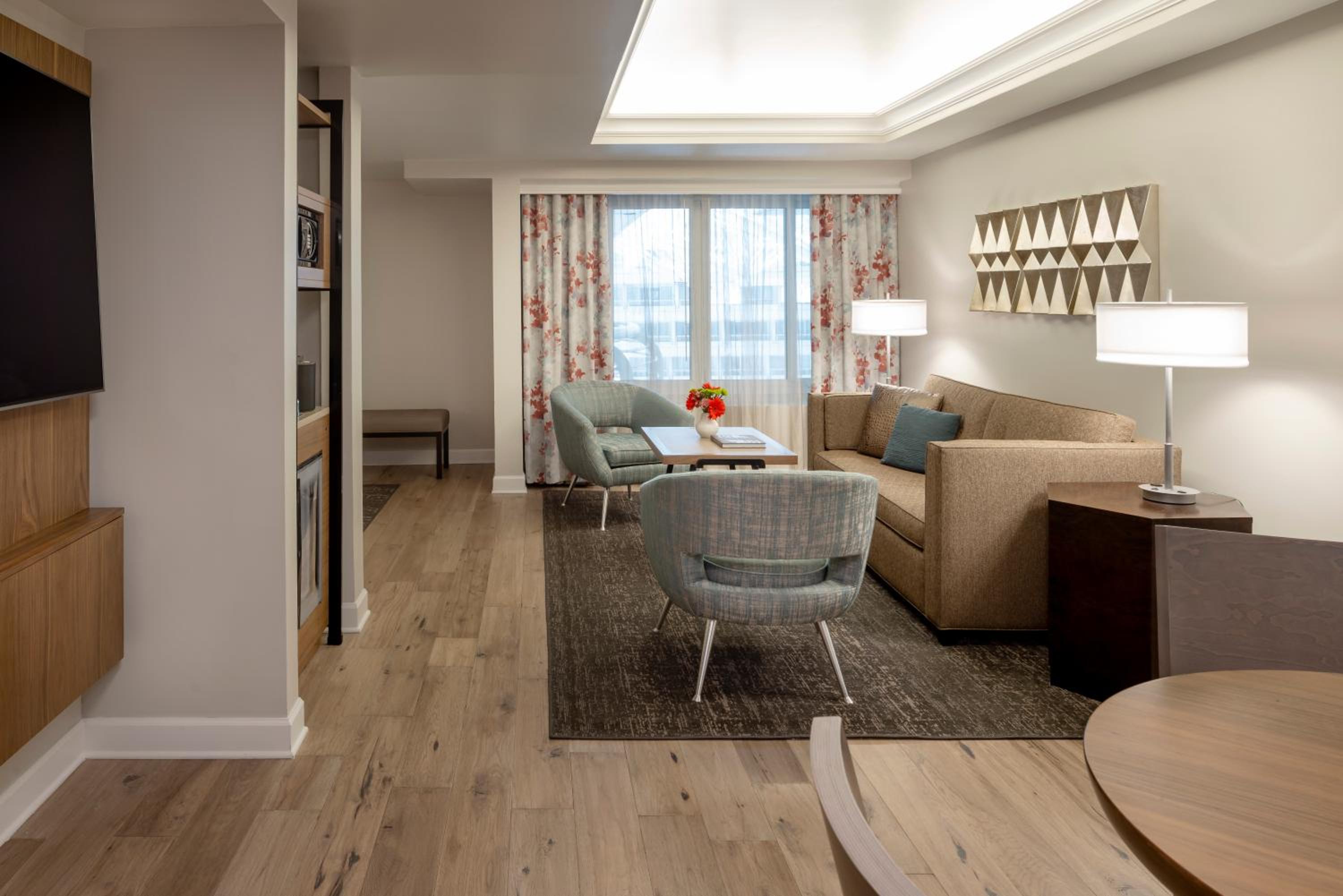 Studio Suite with Two Queen Beds - Photo 1