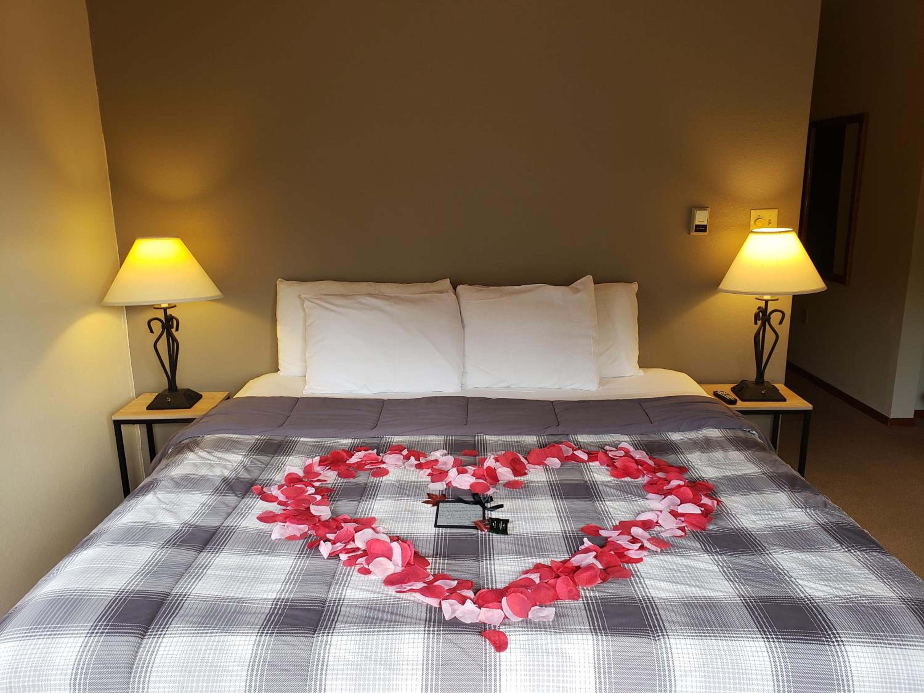 Deluxe King Room photo 2