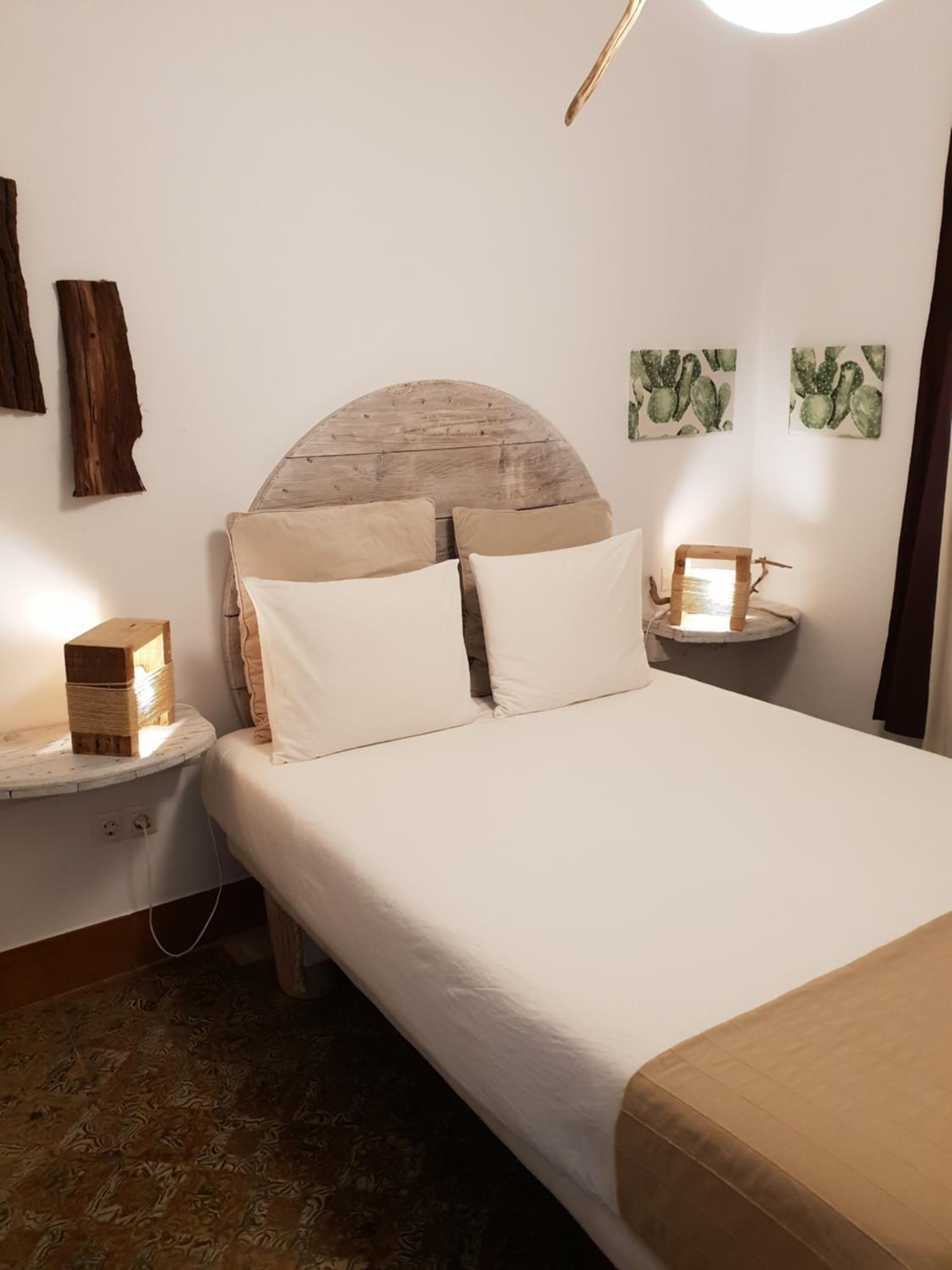 Habitación Doble Estándar con Baño Compartido