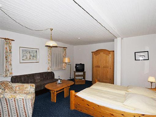 Single Room - Photo 1