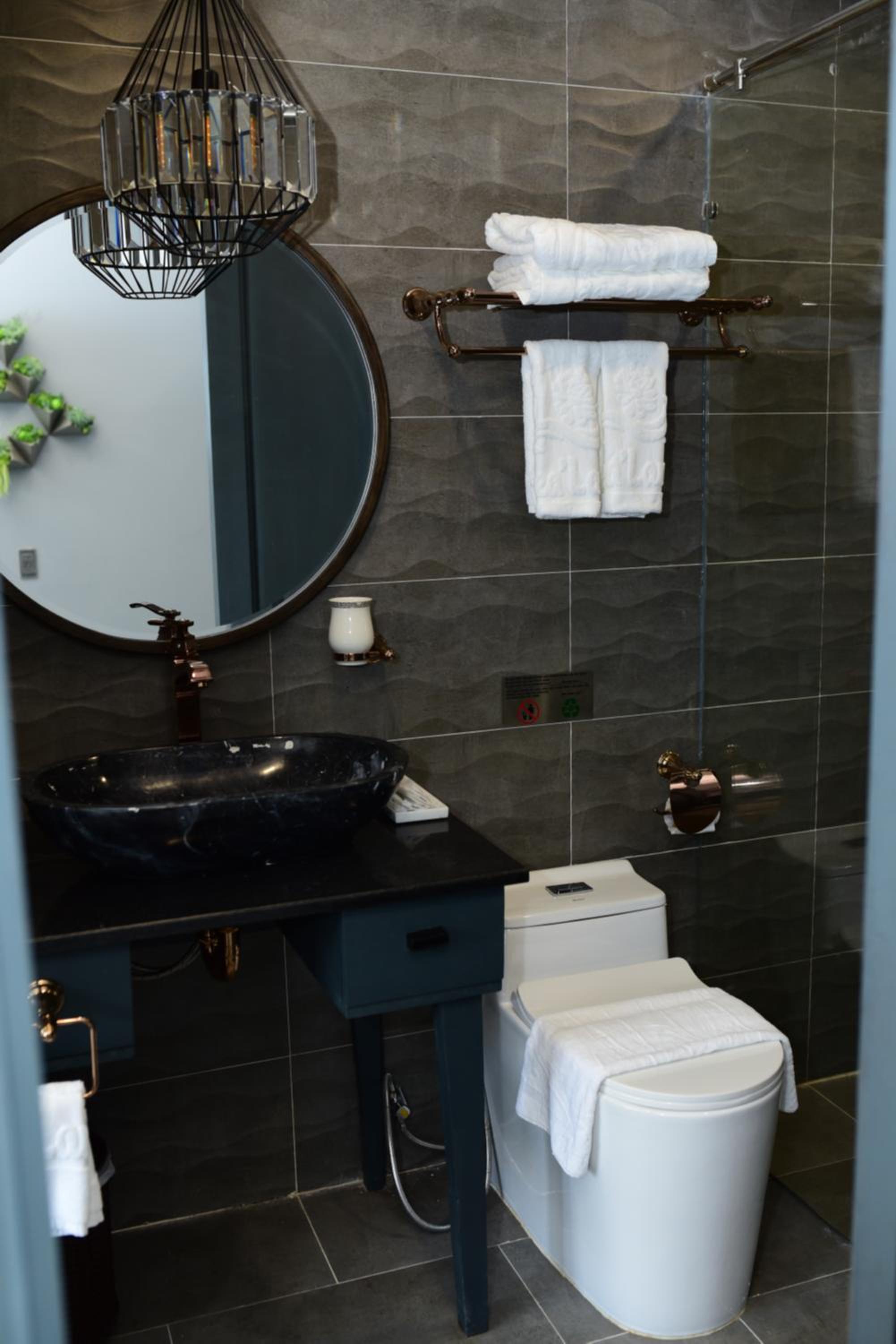 Deluxe Double Room with Sea View - Photo 10