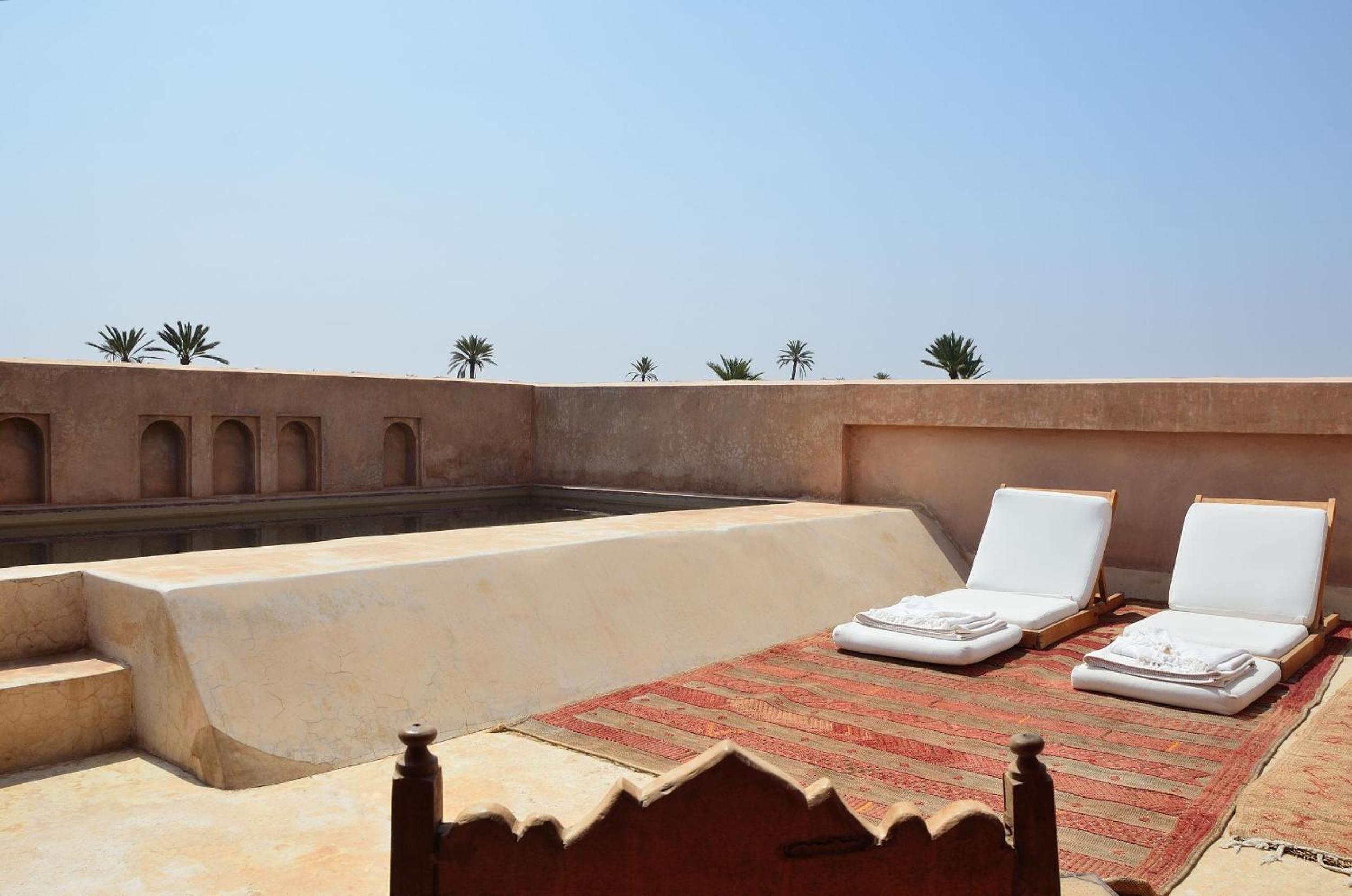 Apartment with Private Pool  - Photo 6