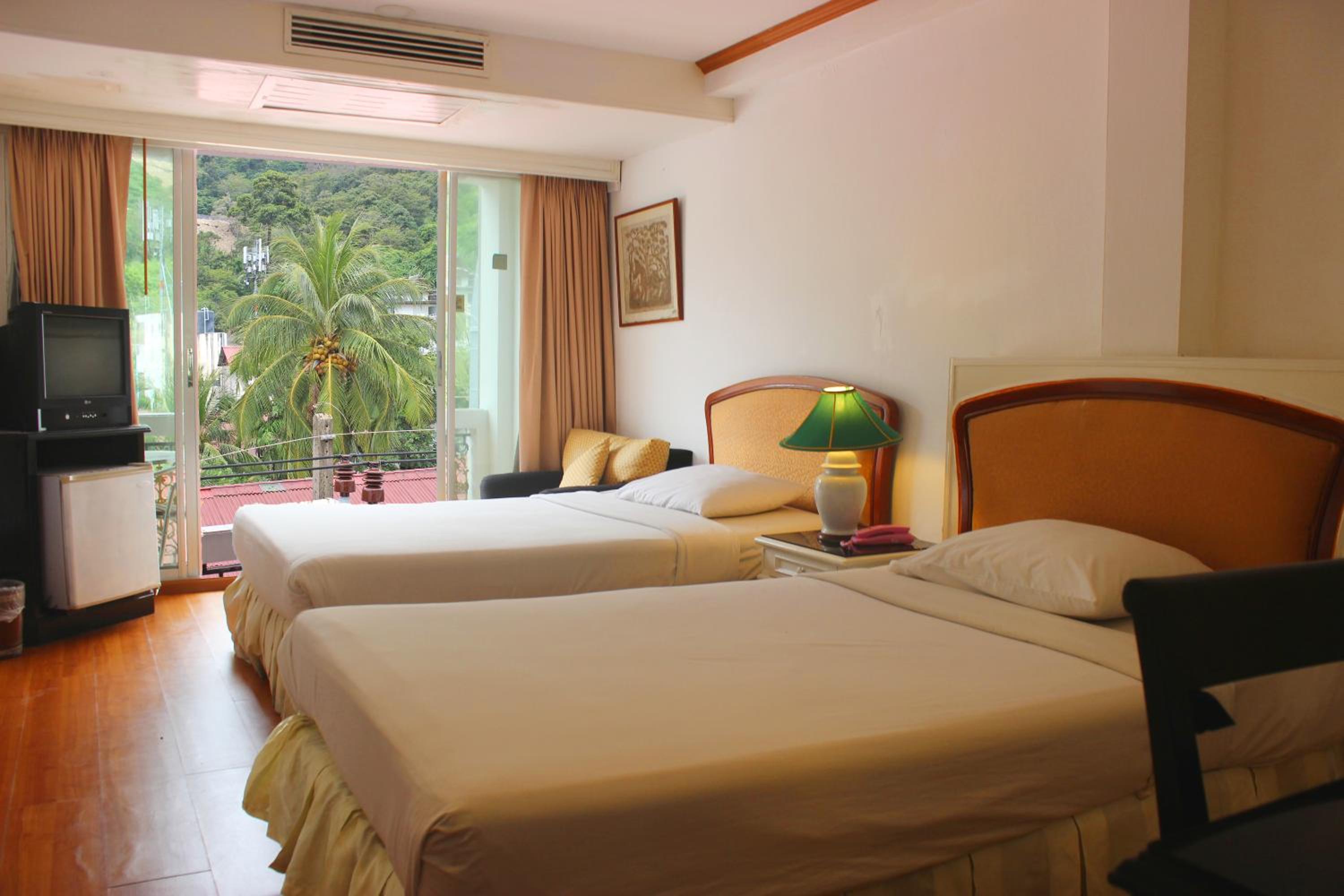 Standard Double Room with Mountain View - Photo 2