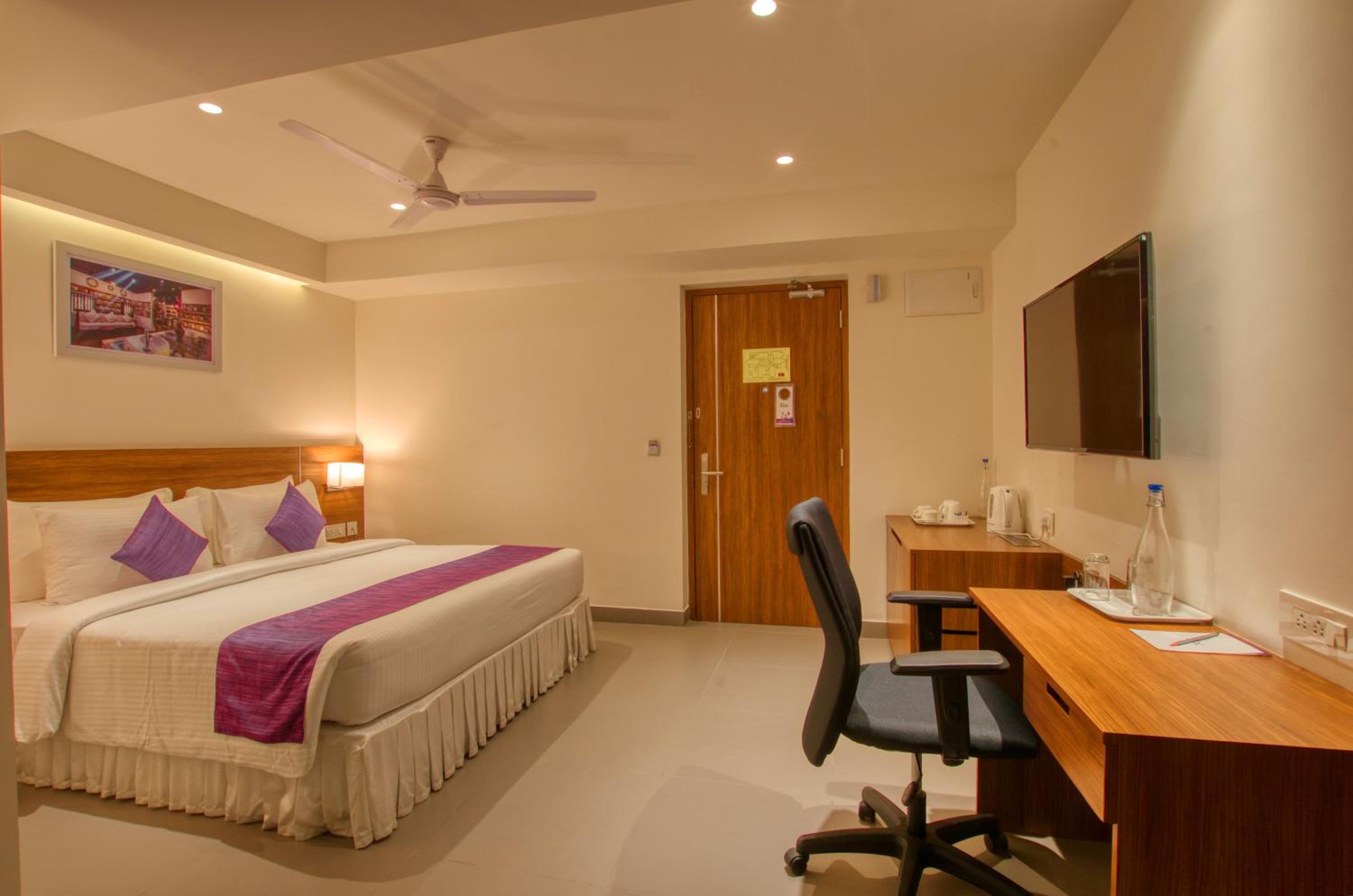 Elite One-Bedroom Apartment