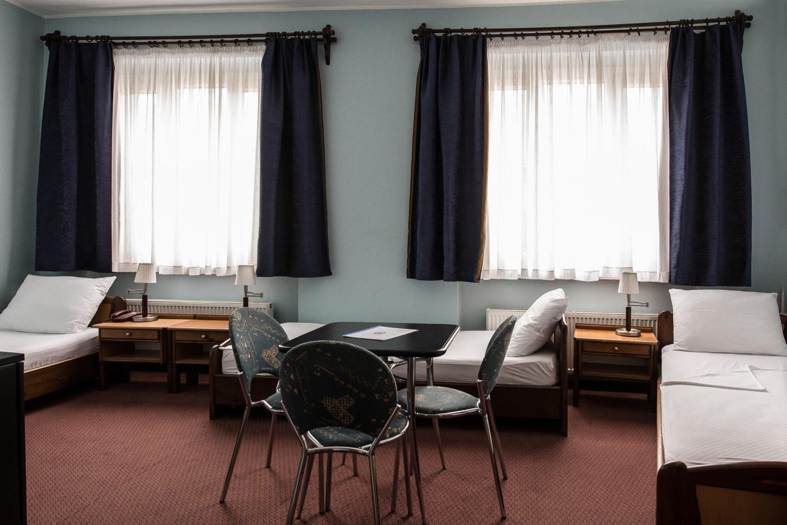 Triple Room - Photo 1