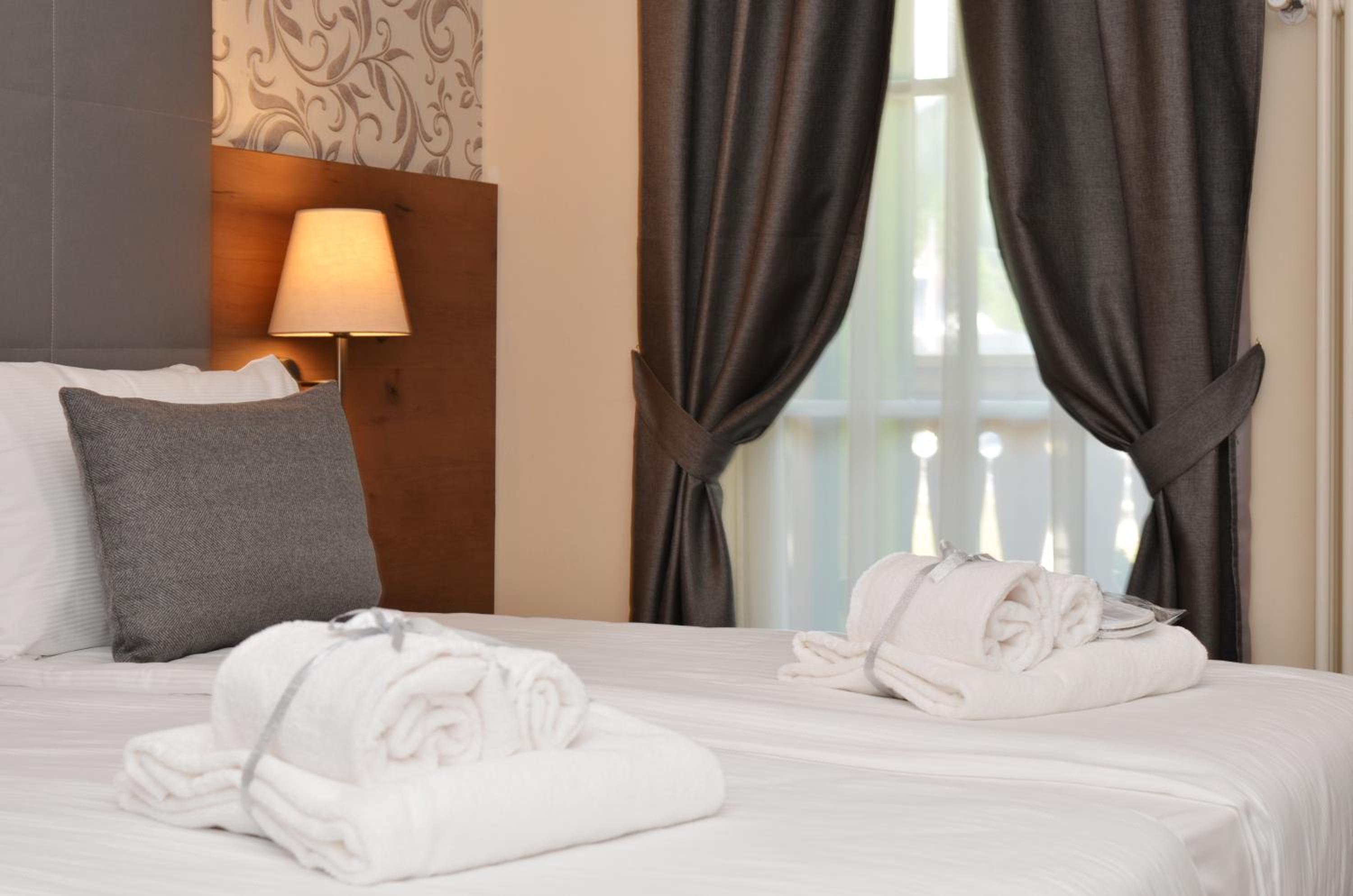 Suite - Photo 9