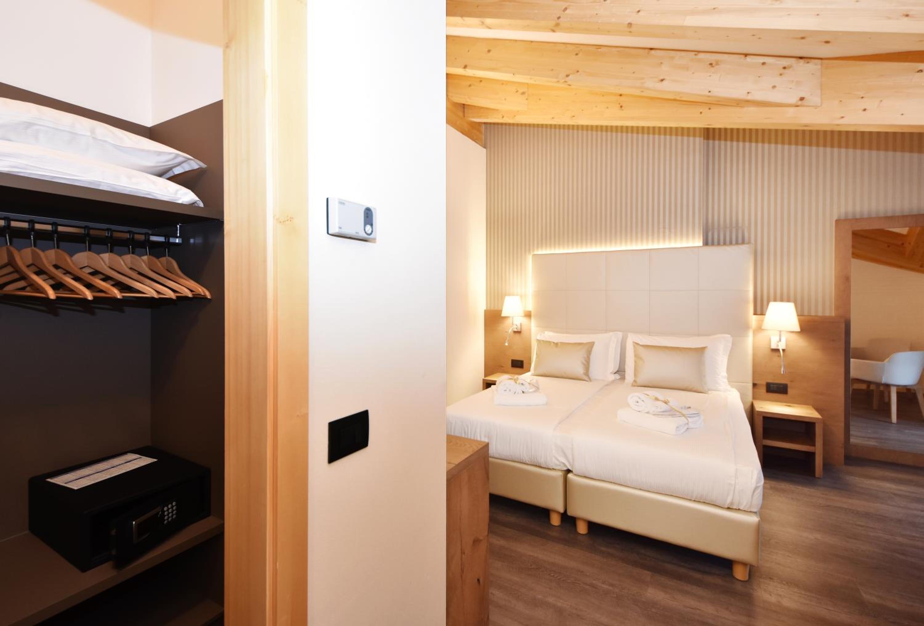 Suite - Photo 2