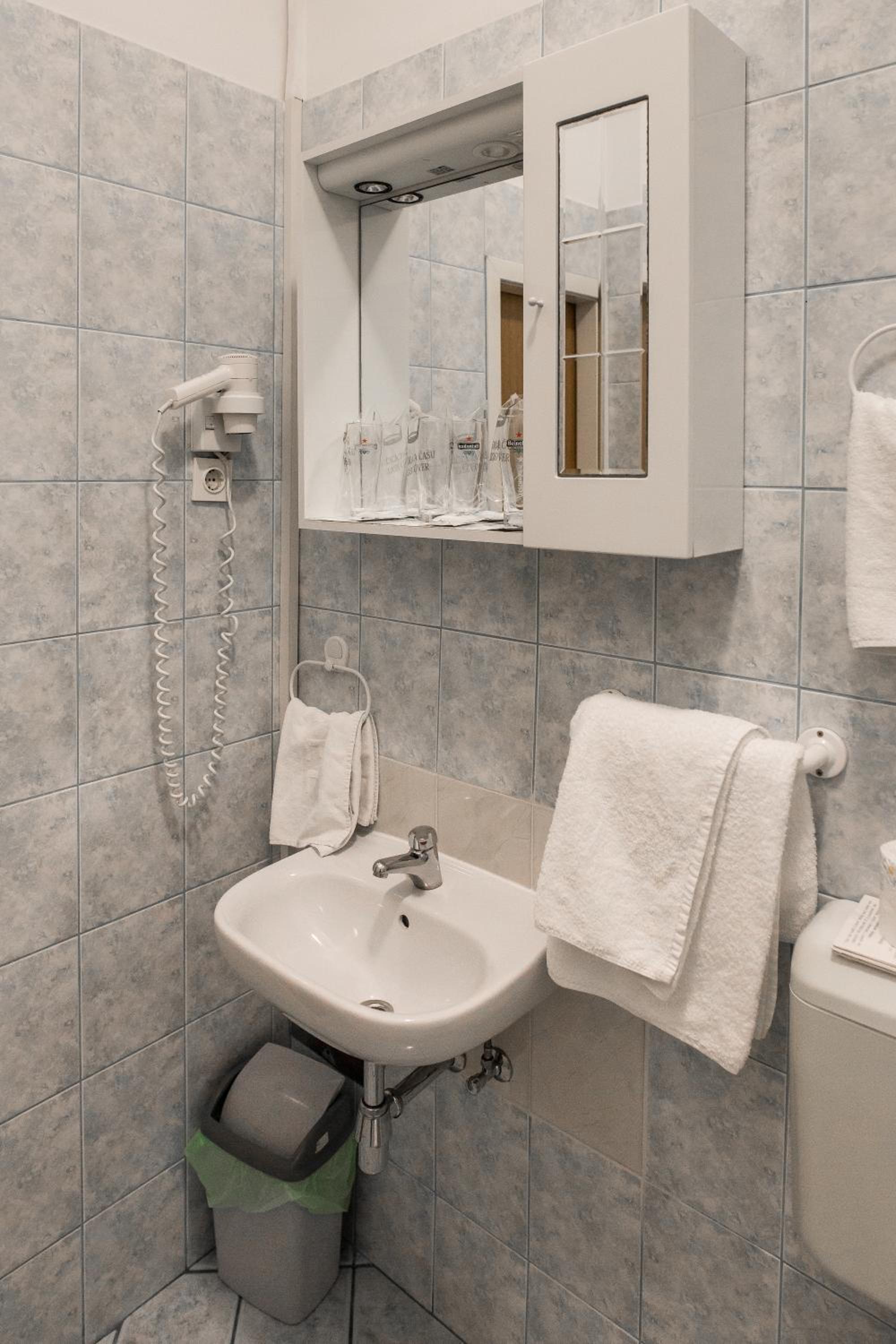 Triple Room - Photo 5