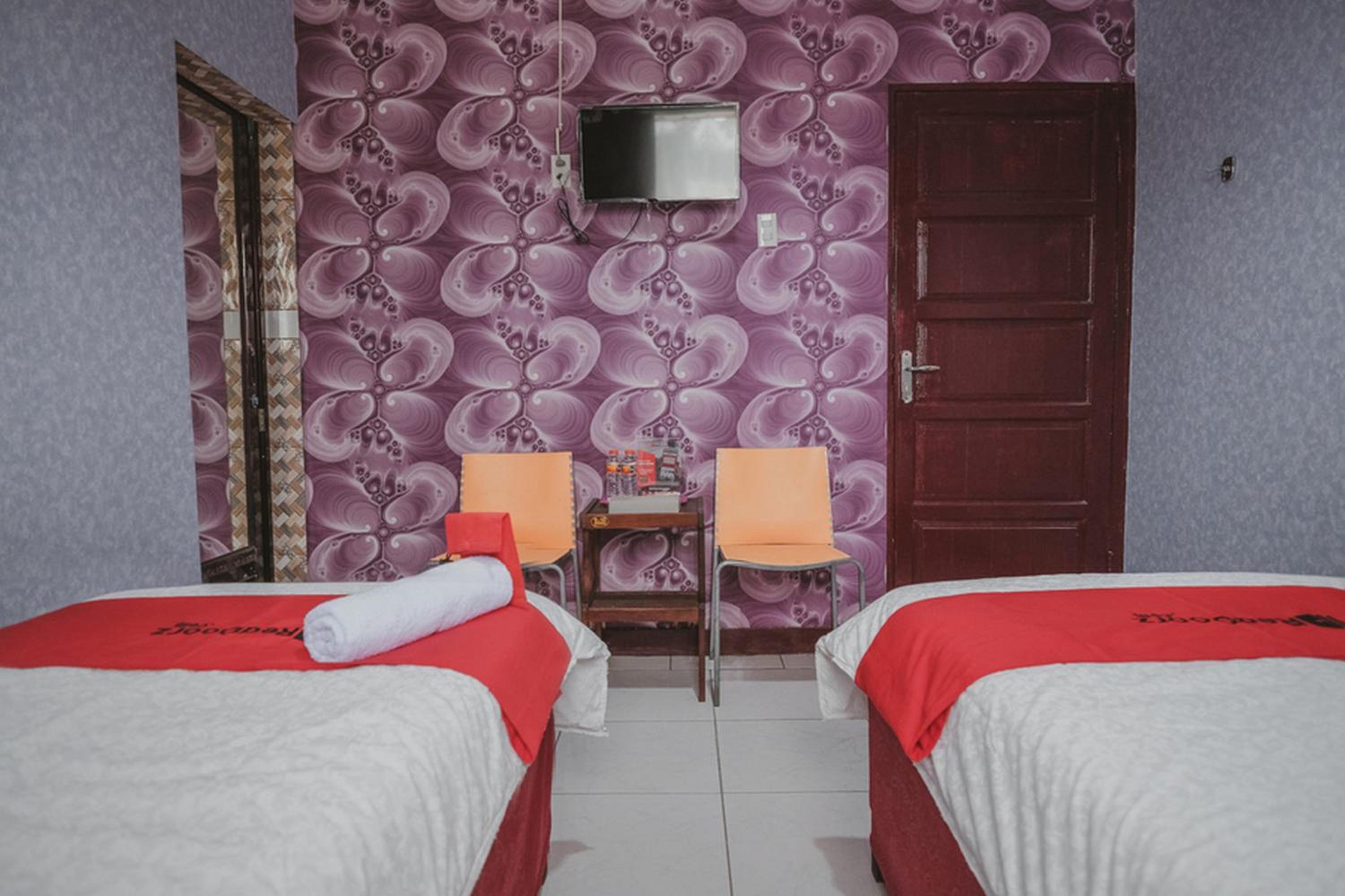 Twin Room - Photo 4