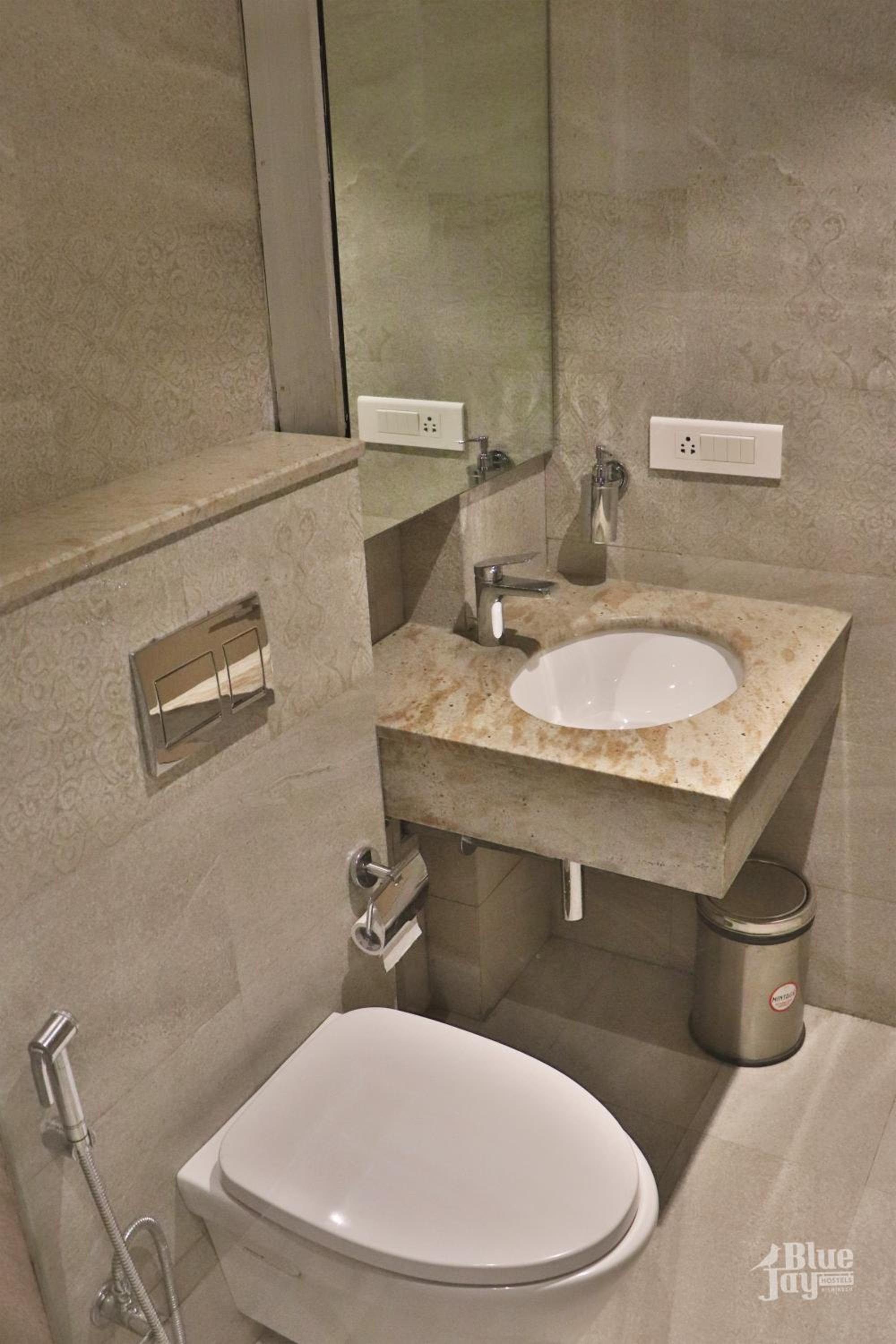 Deluxe Double Room with Balcony photo 2