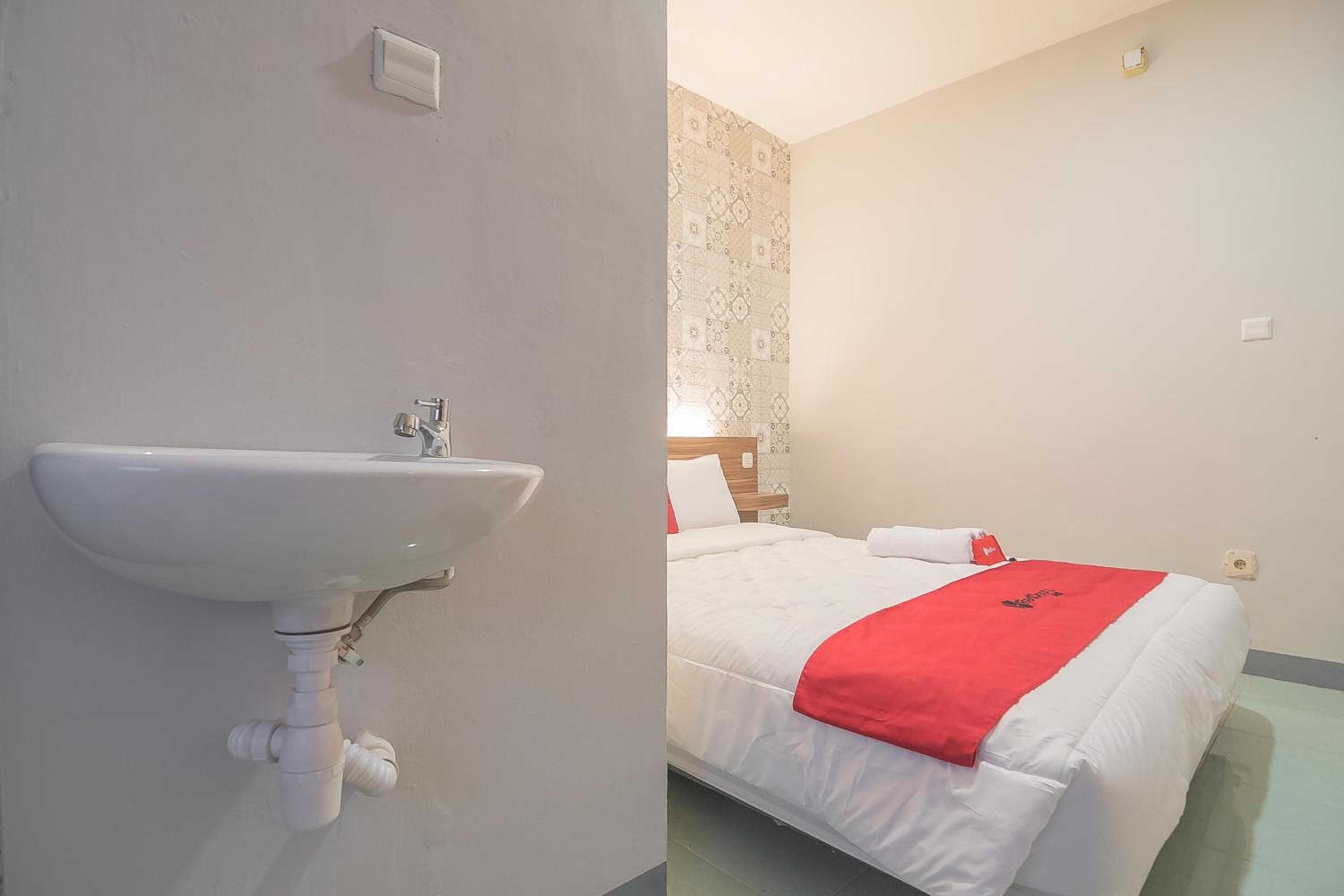 Double Room - Photo 2