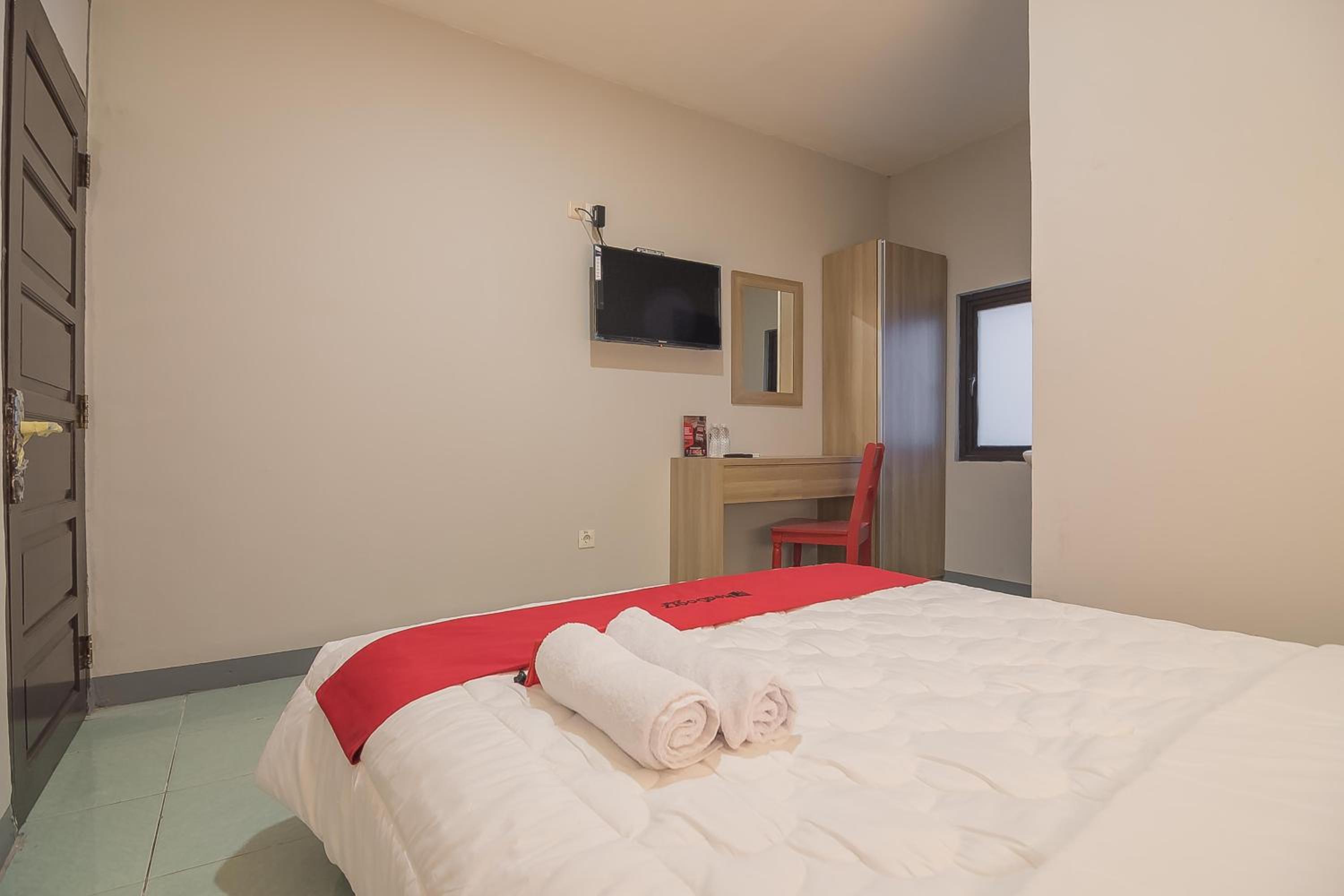 Double Room - Photo 5